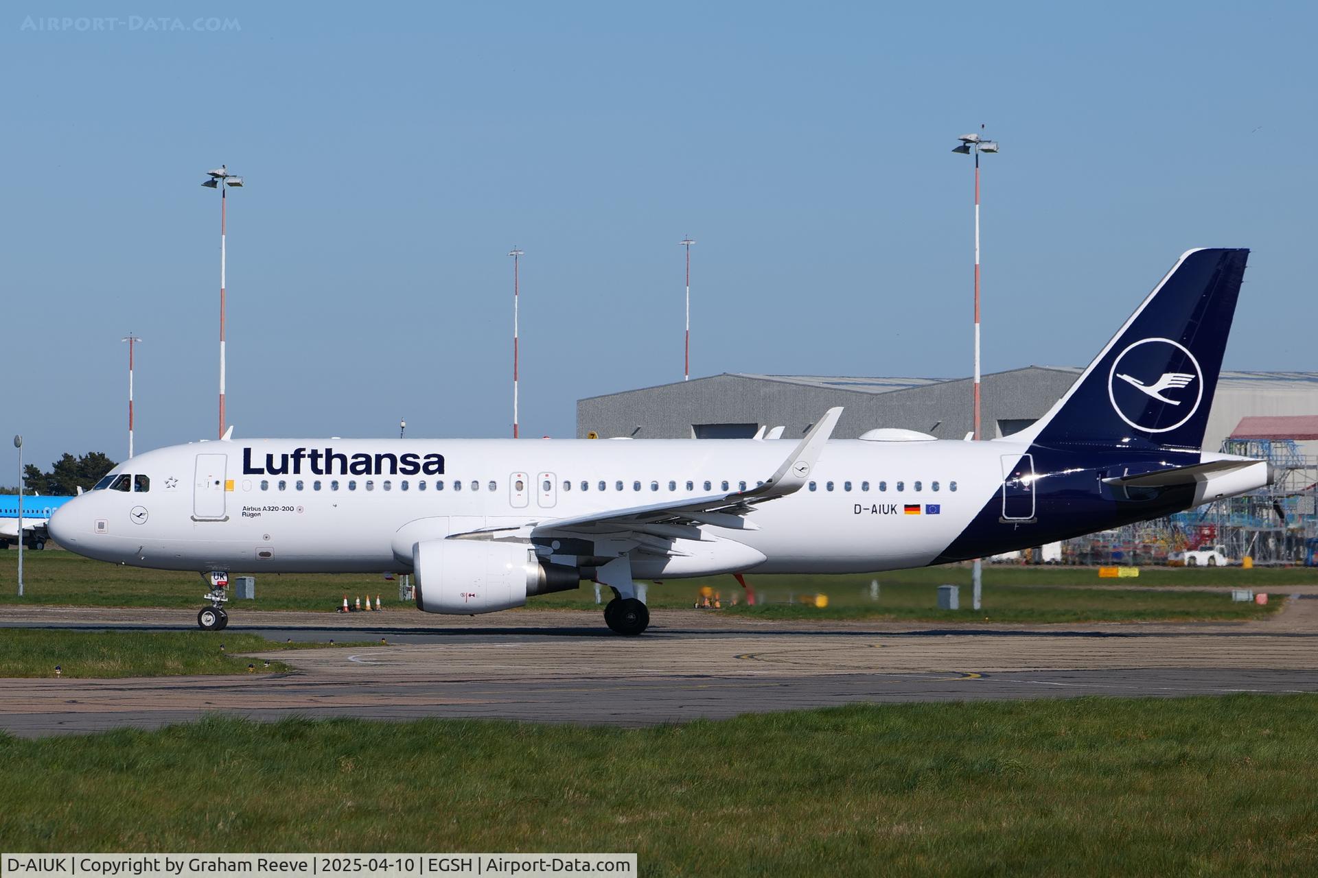 D-AIUK, 2015 Airbus A320-214 C/N 6423, Just landed at Norwich.