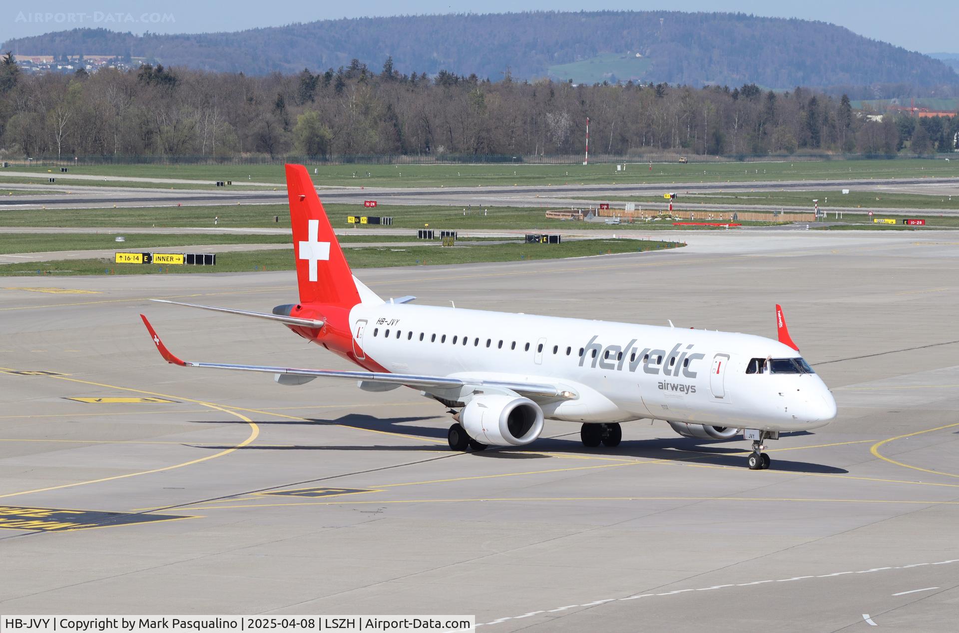 HB-JVY, 2013 Embraer 190STD (ERJ-190-100STD) C/N 19000603, ERJ-190-100STD