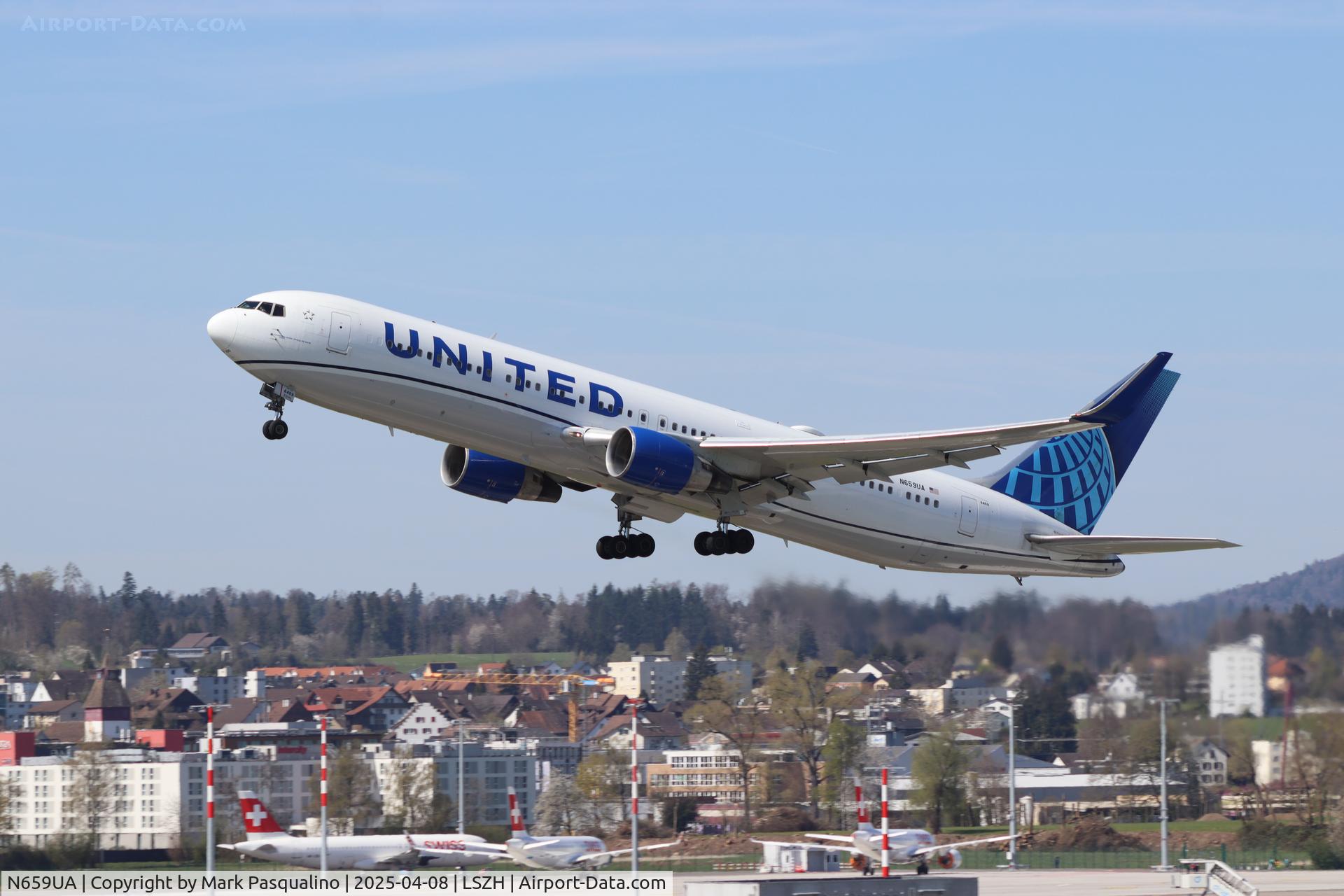 N659UA, 1993 Boeing 767-322 C/N 27114, Boeing 767-322