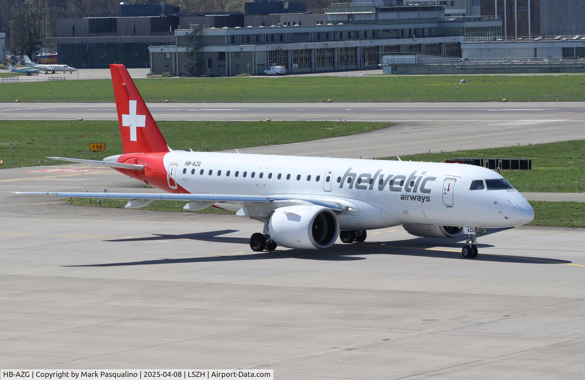 HB-AZG, Embraer 190-E2 (ERJ-190-300) C/N 19020036, ERJ-190-300STD
