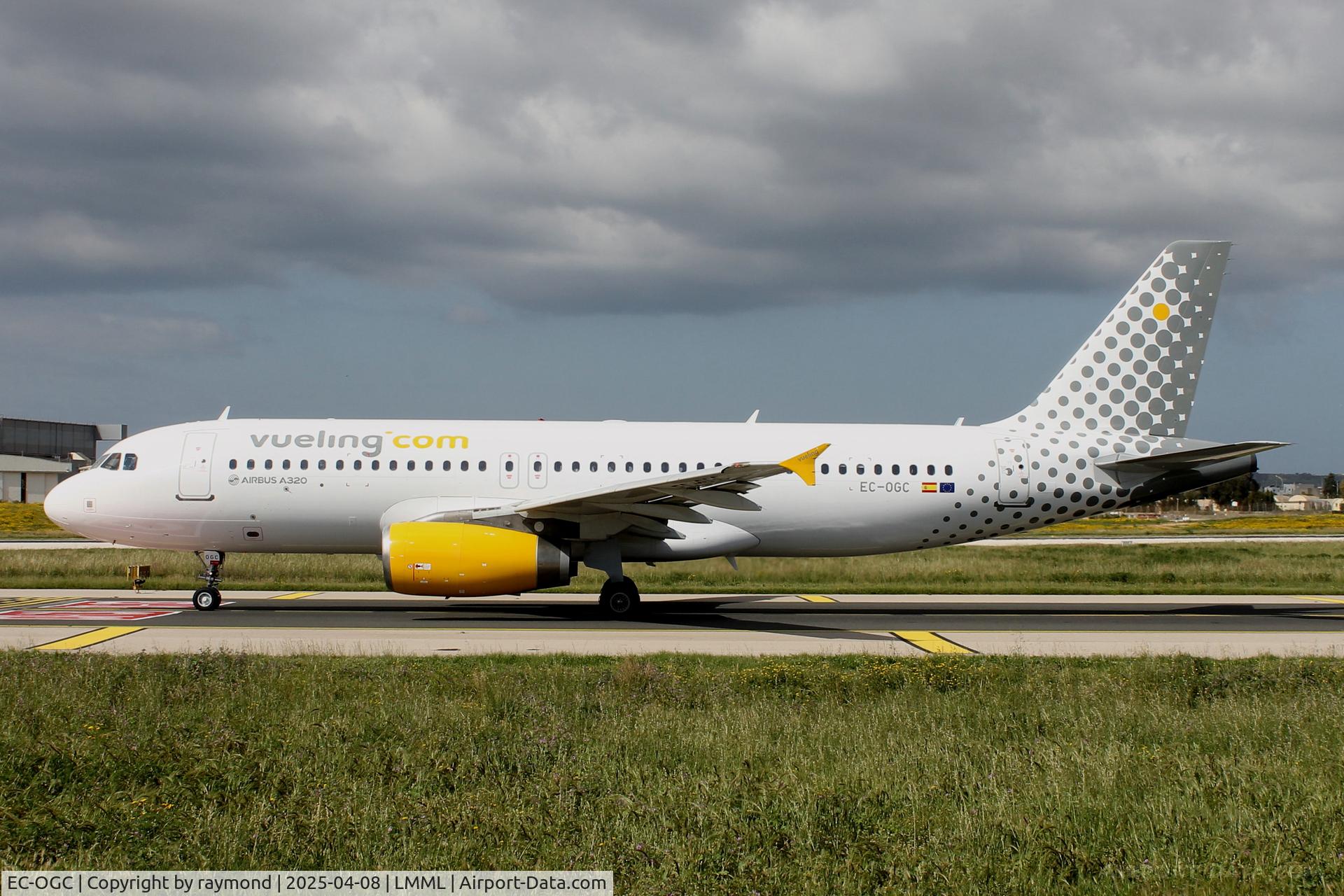 EC-OGC, , Airbus A320-232 reg EC-OGC of Vueling taxying out from Park No9 to depart from Malta.