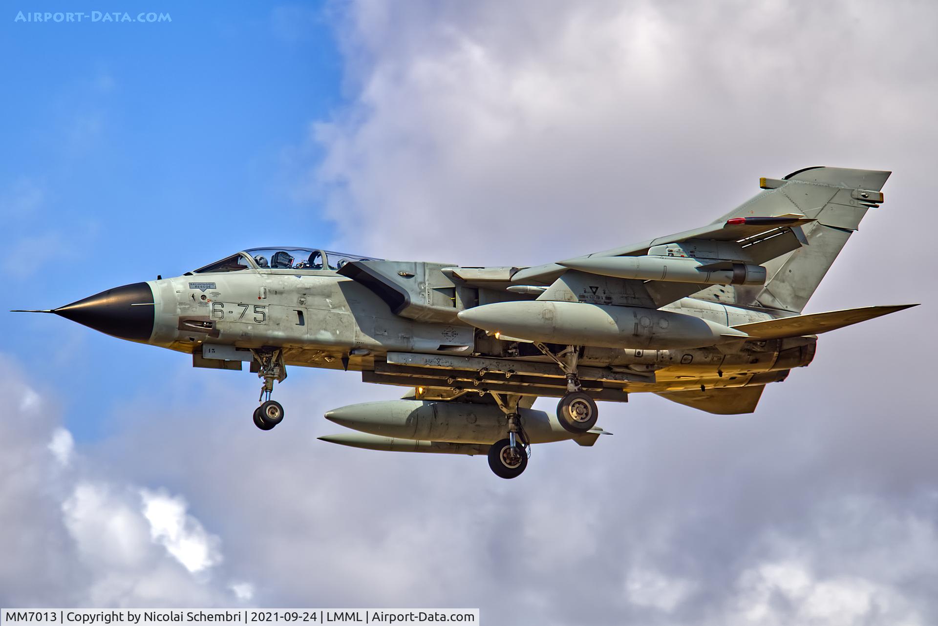 MM7013, Panavia Tornado IDS C/N 158/IS012/5017, Landing on runway 23 on arrival for the Malta International Airshow 2021.