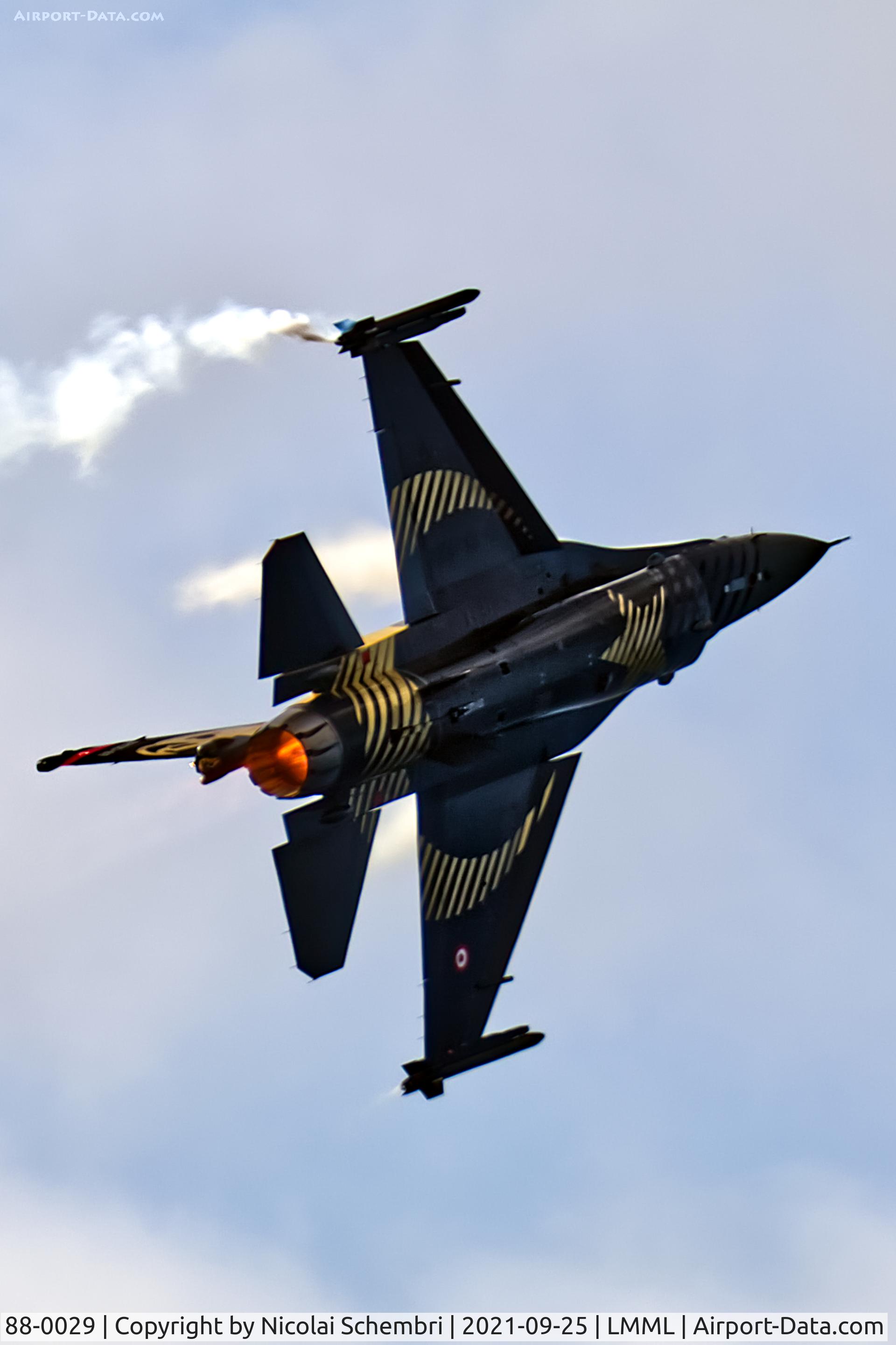 88-0029, TAI (Turkish Aerospace Industries) F-16C Fighting Falcon C/N 4R-31, Flying display at the Malta International Airshow 2021.