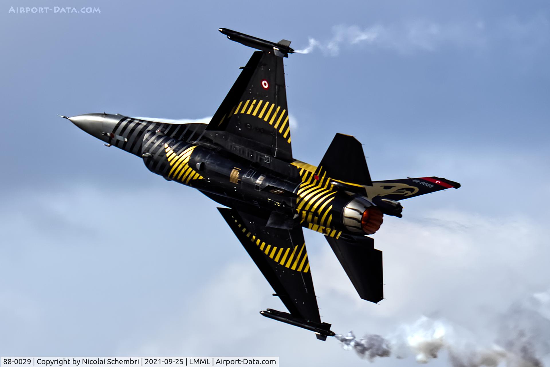 88-0029, TAI (Turkish Aerospace Industries) F-16C Fighting Falcon C/N 4R-31, Flying display at the Malta International Airshow 2021.