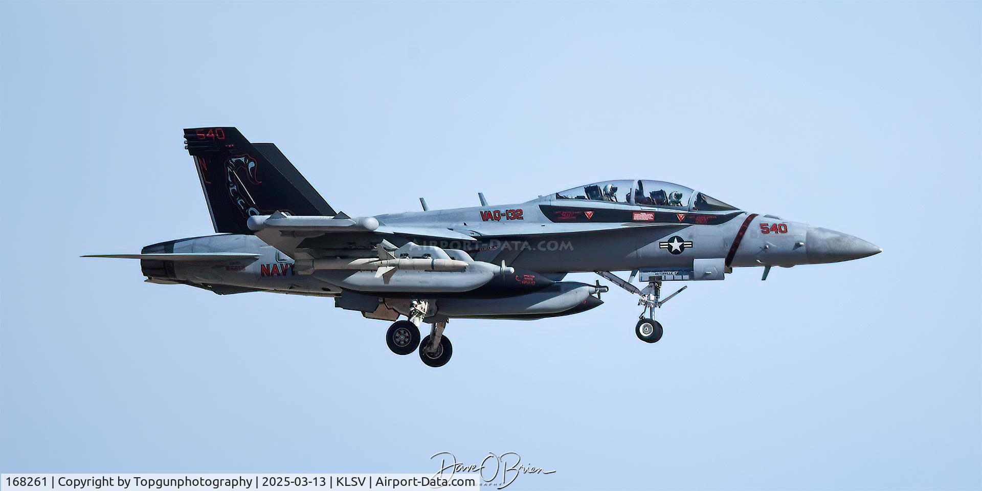 168261, Boeing EA-18G Growler C/N G-43, RANGER41 straight in for RW21R