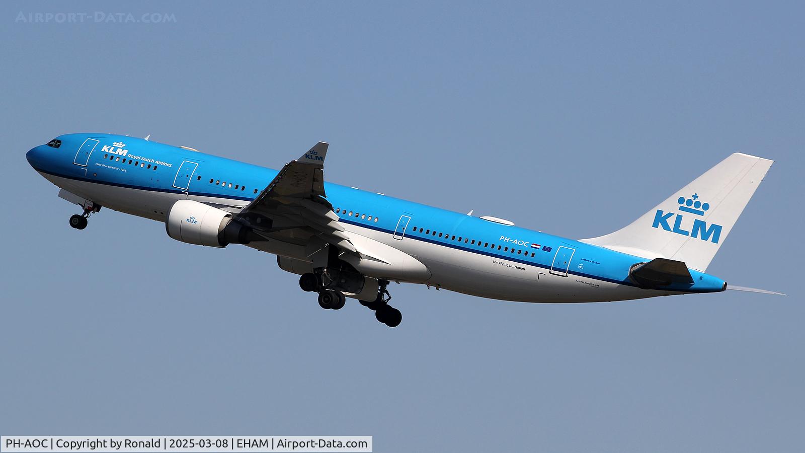 PH-AOC, 2005 Airbus A330-203 C/N 703, at eham