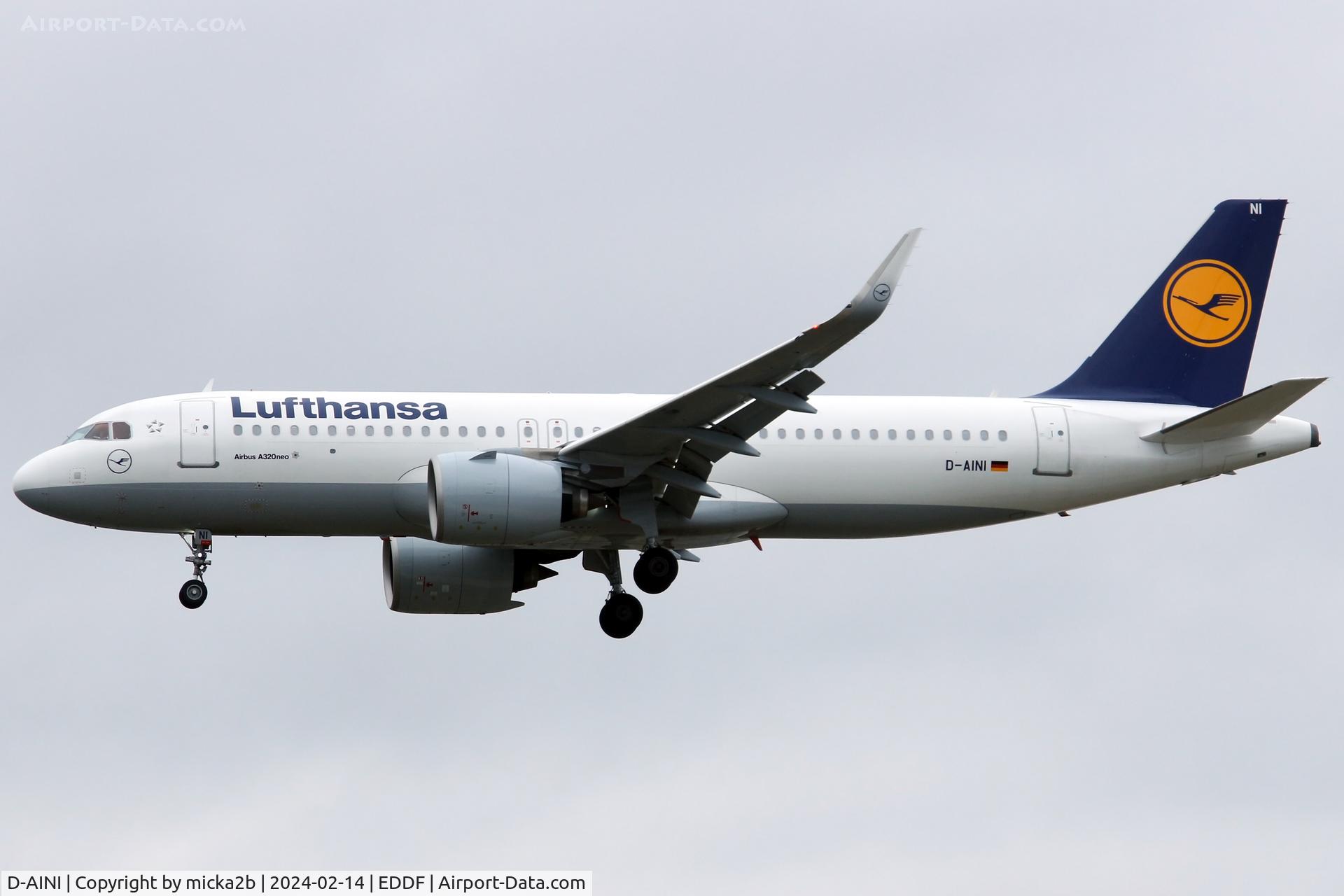 D-AINI, 2017 Airbus A320-271NEO C/N 7710, Landing