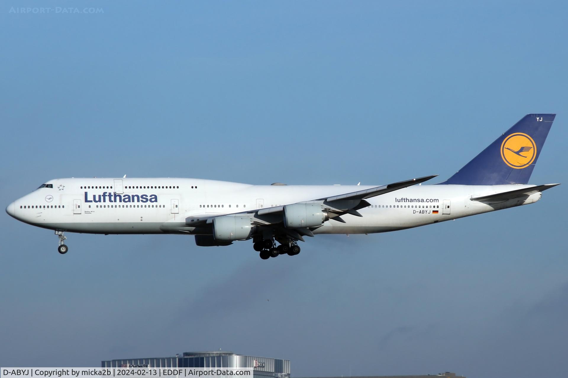 D-ABYJ, 2013 Boeing 747-830 C/N 37834, Landing