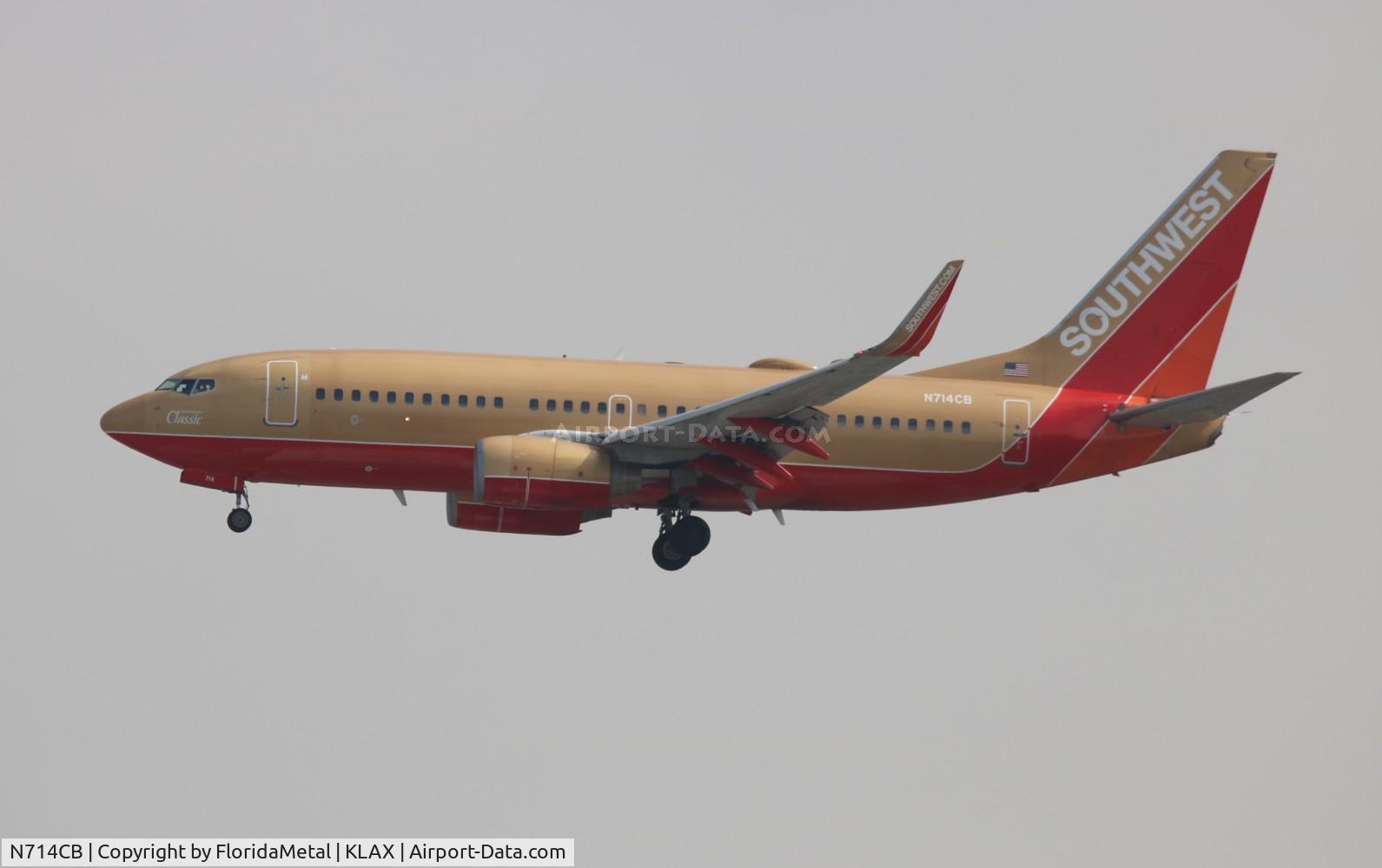 N714CB, 1998 Boeing 737-7H4 C/N 27848, SWA 737 retro zx 
