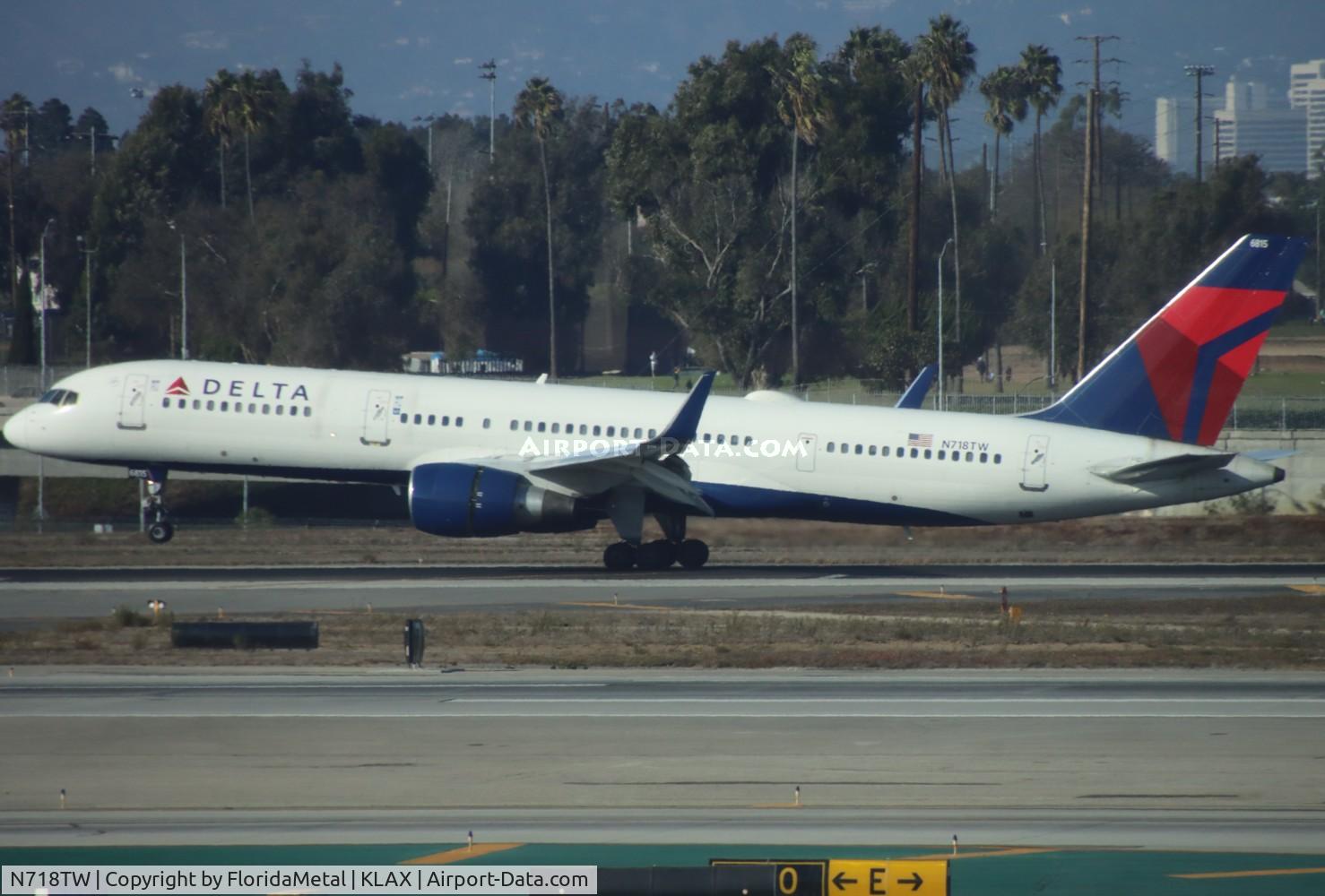 N718TW, 1999 Boeing 757-231 C/N 28486, DAL 752 zx bos-lax
