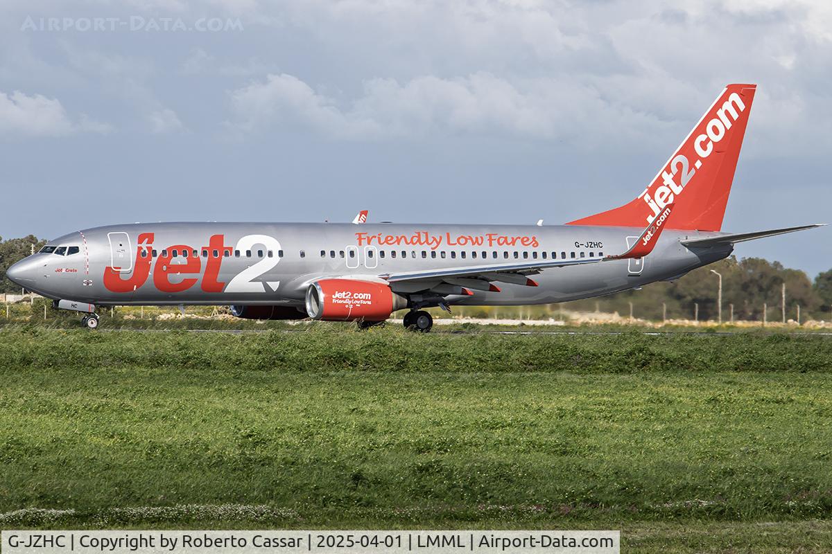 G-JZHC, 2000 Boeing 737-8K5 C/N 30593, Runway 31