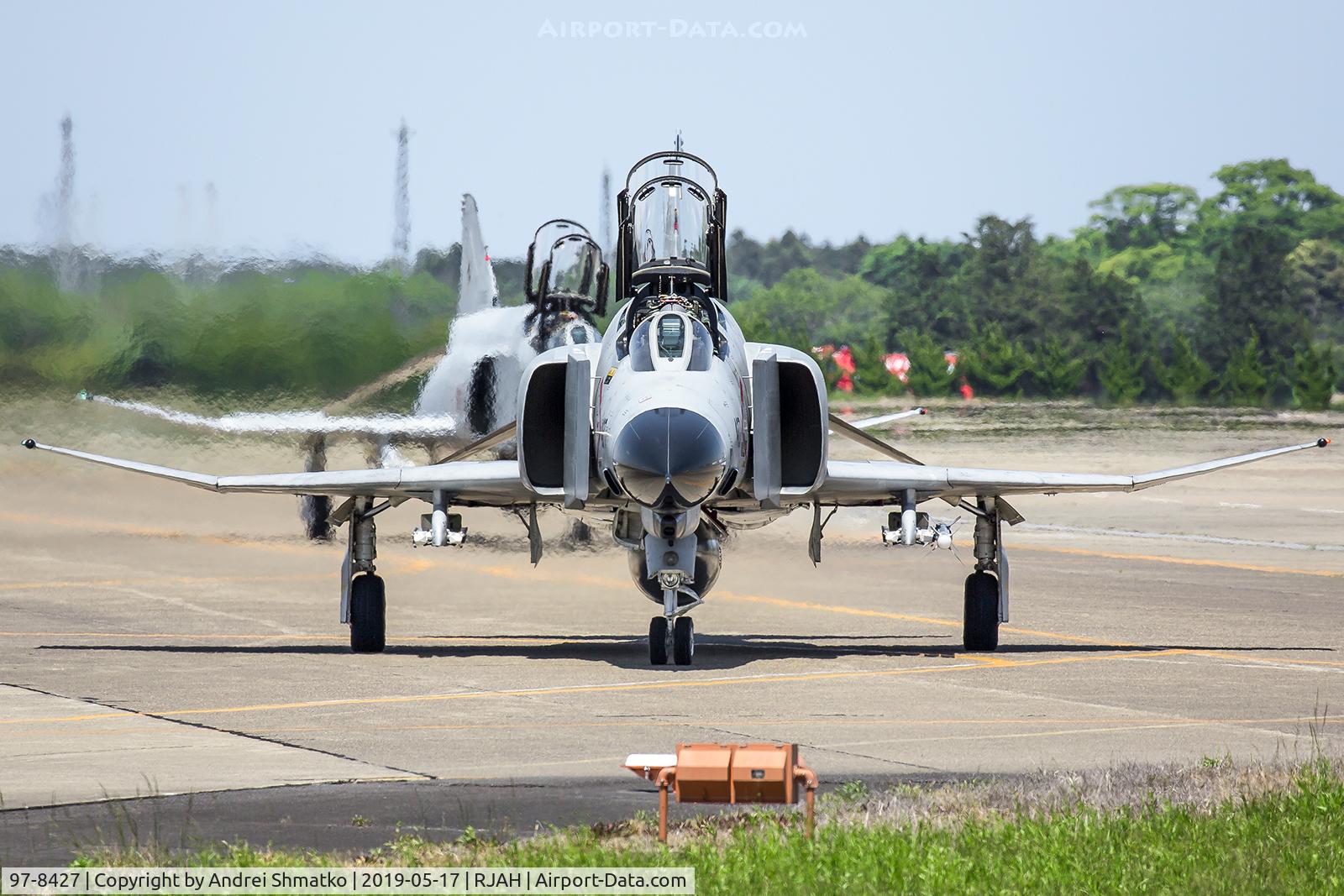 97-8427, Mitsubishi F-4EJ Kai Phantom II C/N M127, Taxiing for takeoff.