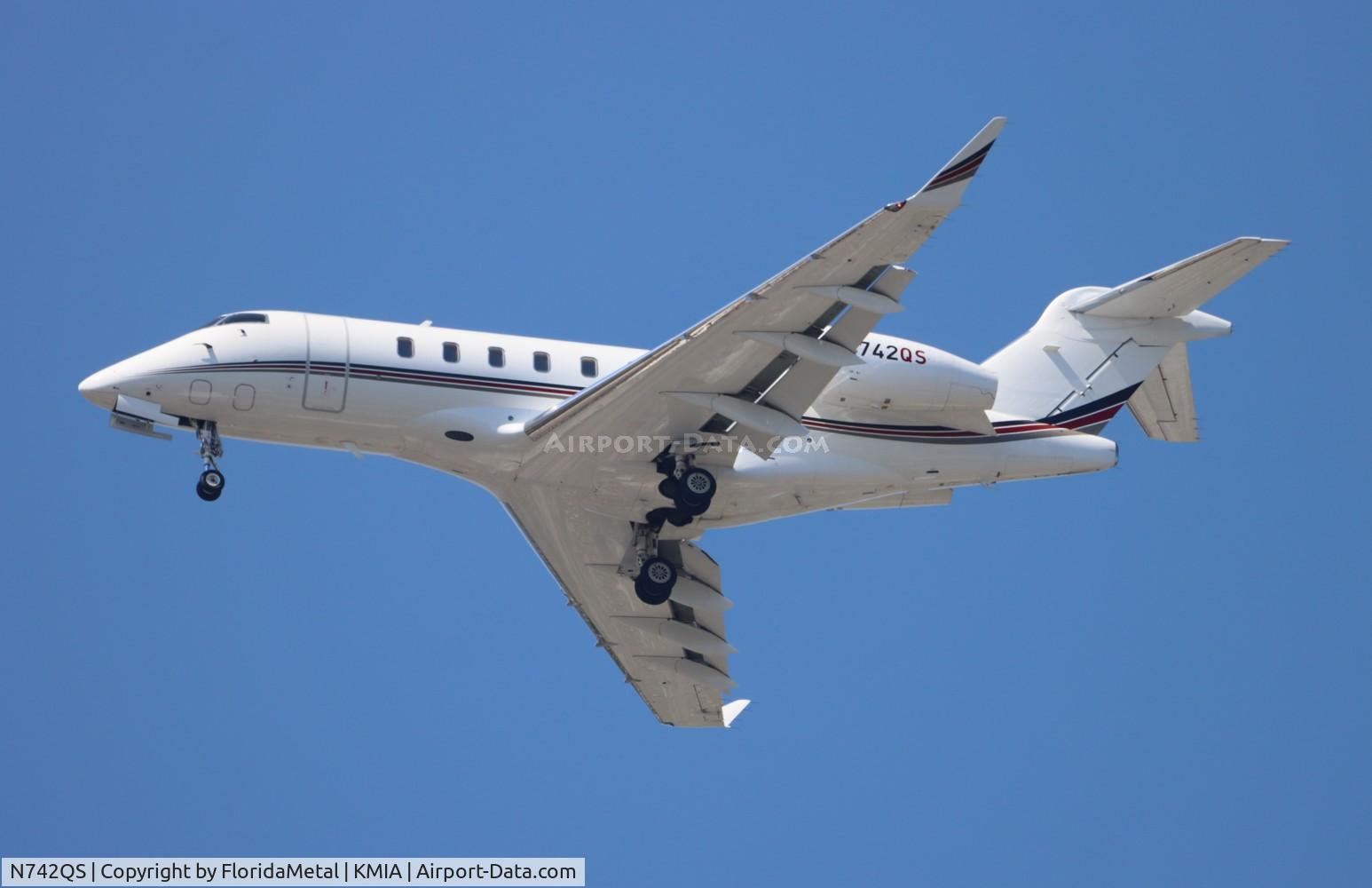N742QS, 2017 Bombardier Challenger 350 (BD-100-1A10) C/N 20692, Challenger 350 zx azs, mdcy-mia