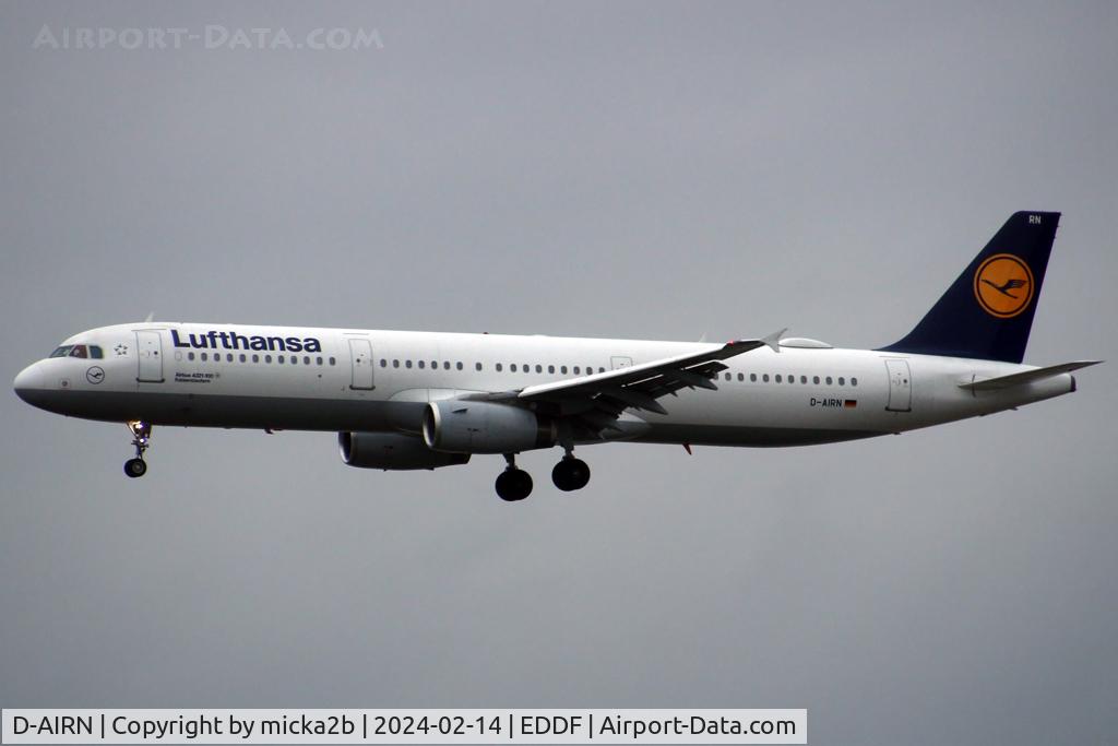 D-AIRN, 1995 Airbus A321-131 C/N 0560, Landing