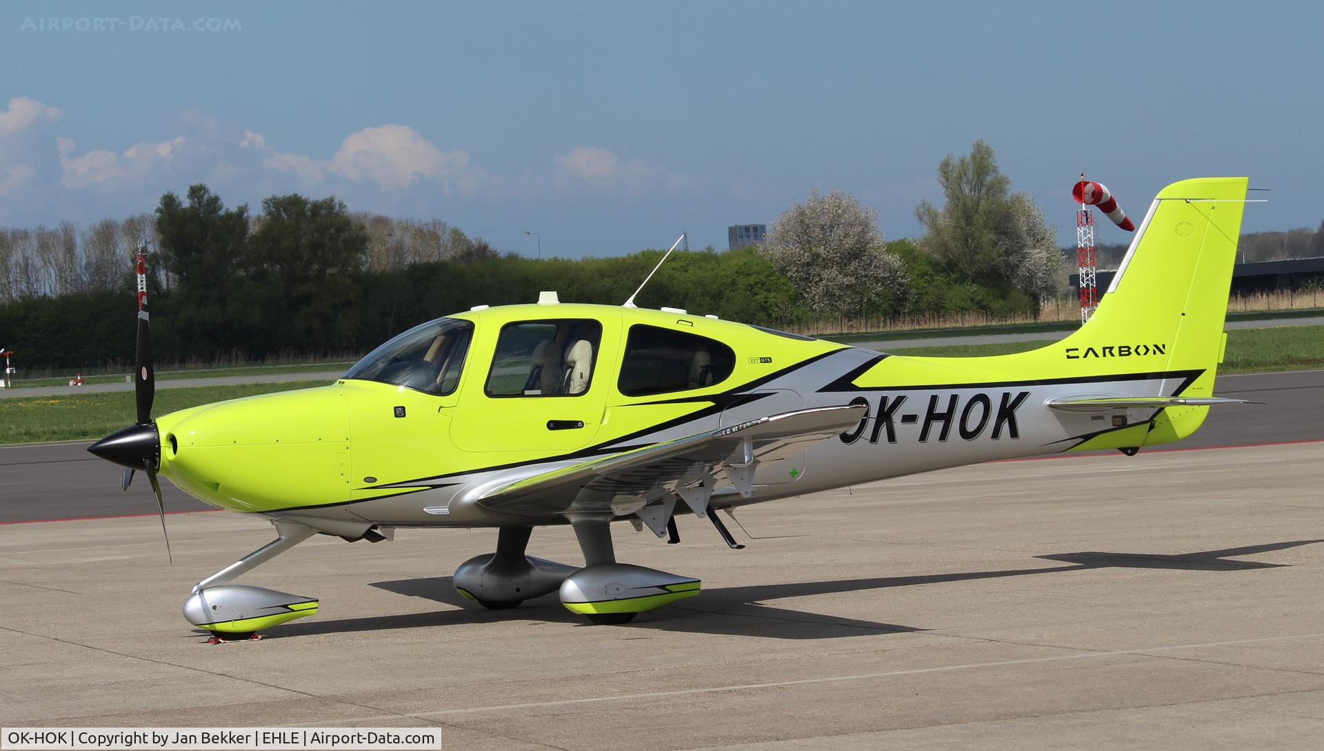 OK-HOK, Cirrus SR-22T G6-GTS Carbon C/N 2455, Lelystad Airport