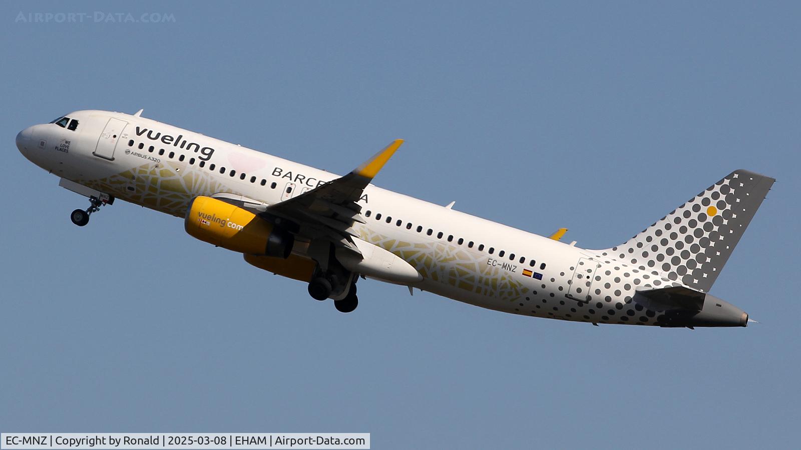 EC-MNZ, 2016 Airbus A320-232 C/N 7351, at eham