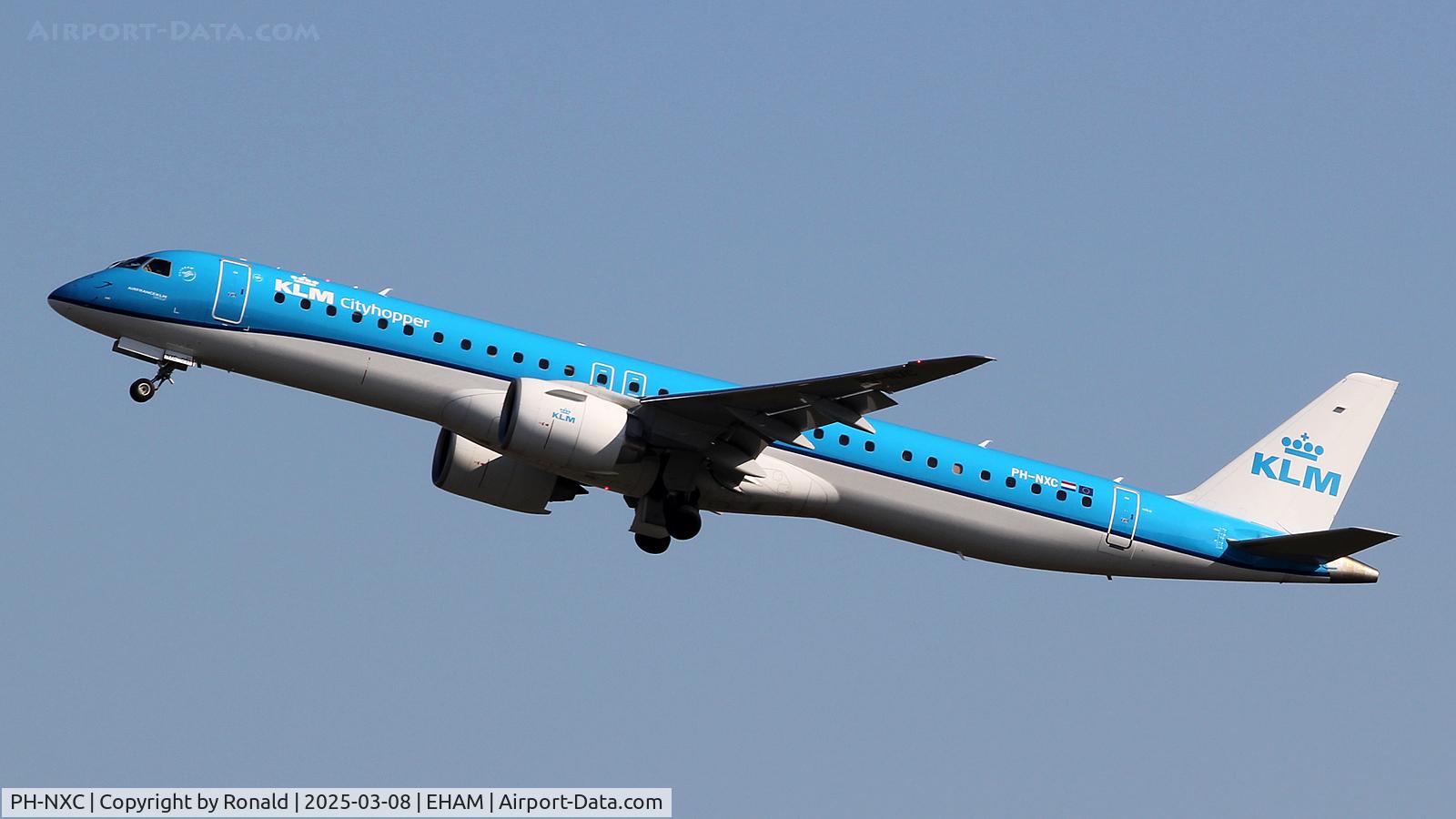 PH-NXC, 2021 Embraer E195-E2 (ERJ-190-400STD) C/N 19020051, at eham