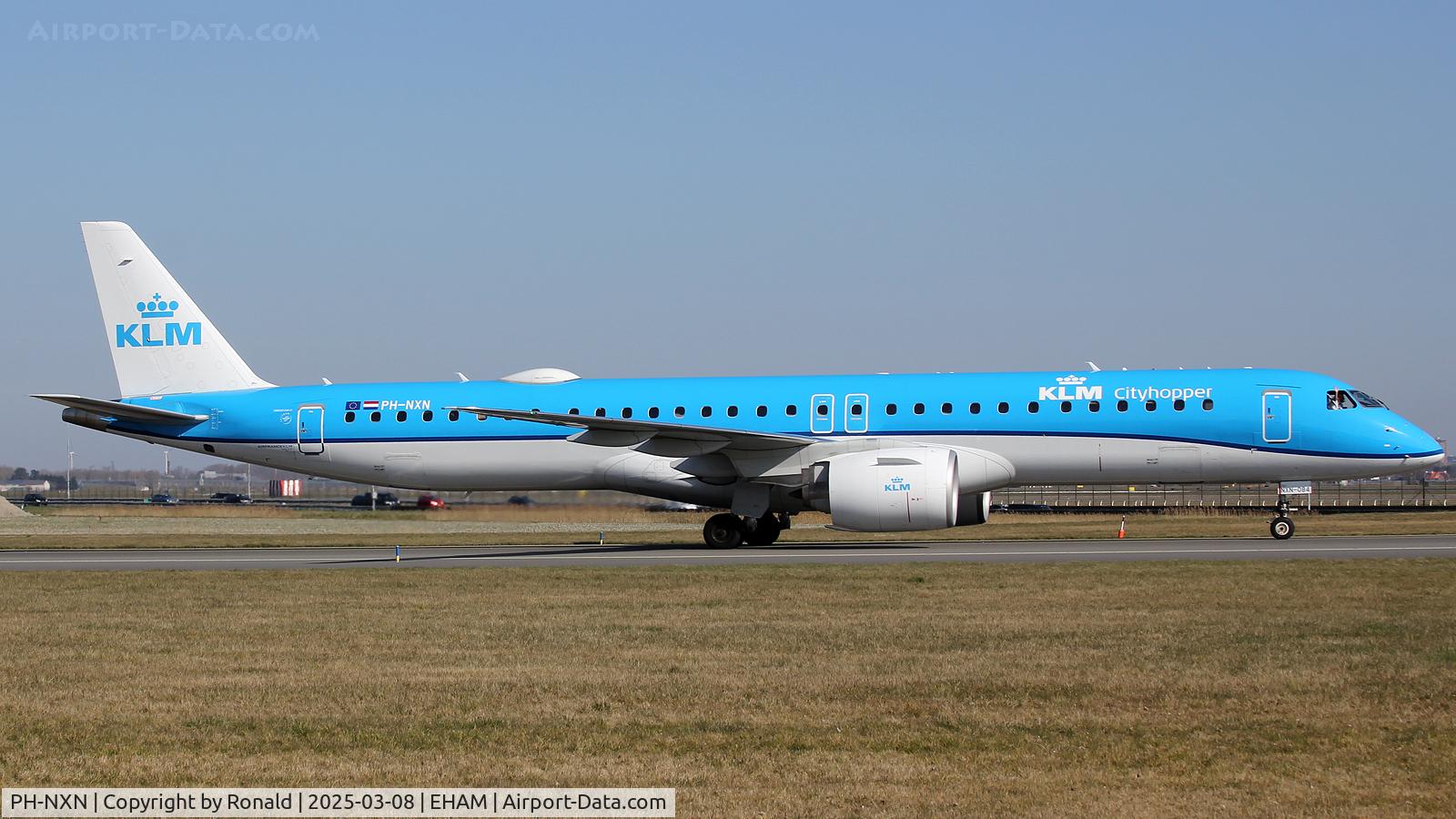 PH-NXN, 2022 Embraer E195-E2 C/N 19020084, at eham