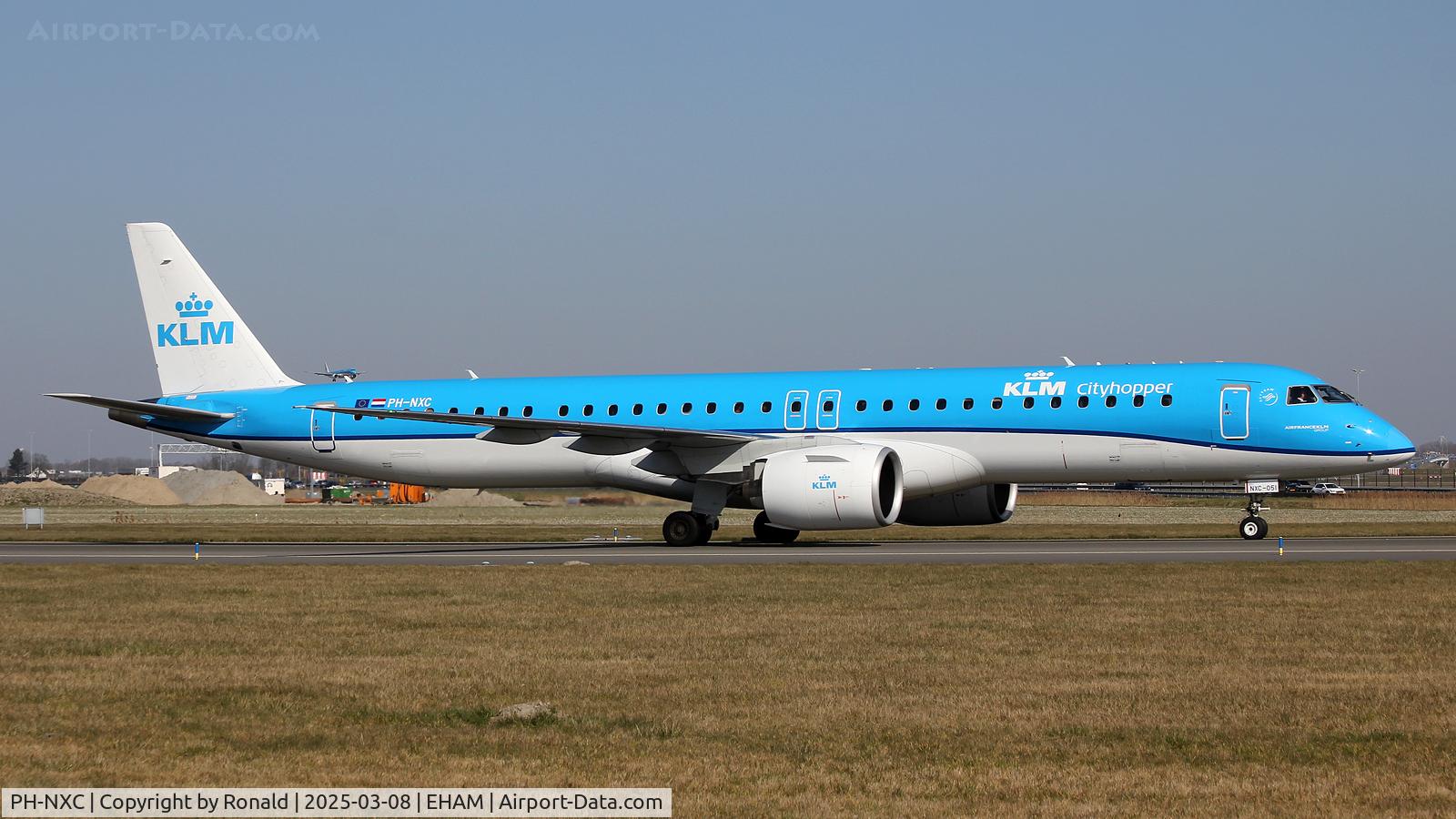 PH-NXC, 2021 Embraer E195-E2 (ERJ-190-400STD) C/N 19020051, at eham