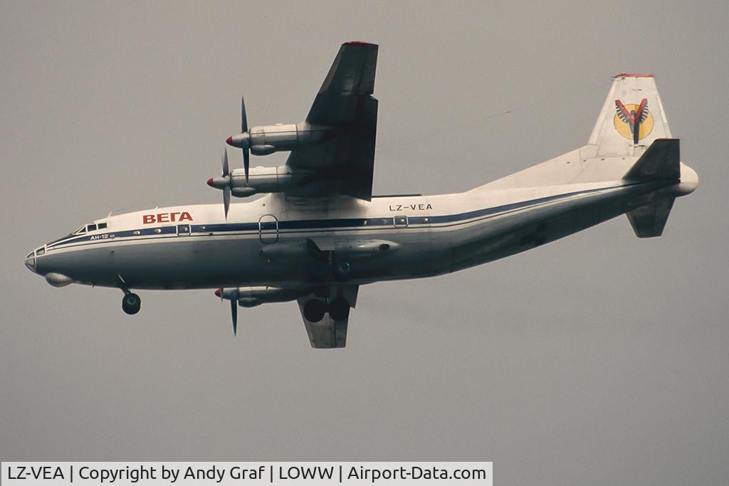 LZ-VEA, 1961 Antonov An-12BP C/N 1340106, Vega AN12
