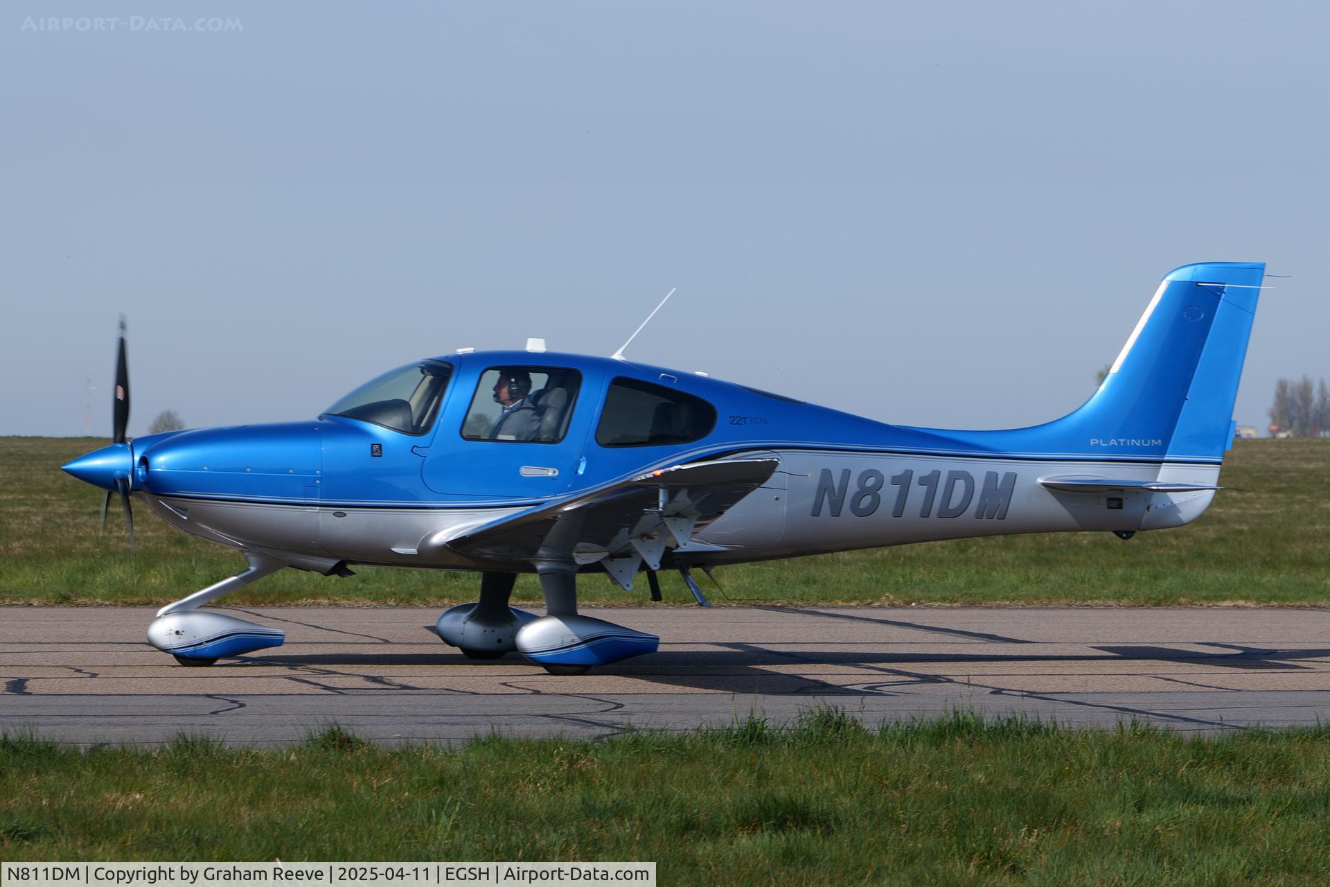 N811DM, 2018 Cirrus SR22-G6 Turbo C/N 1663, Just landed at Norwich.