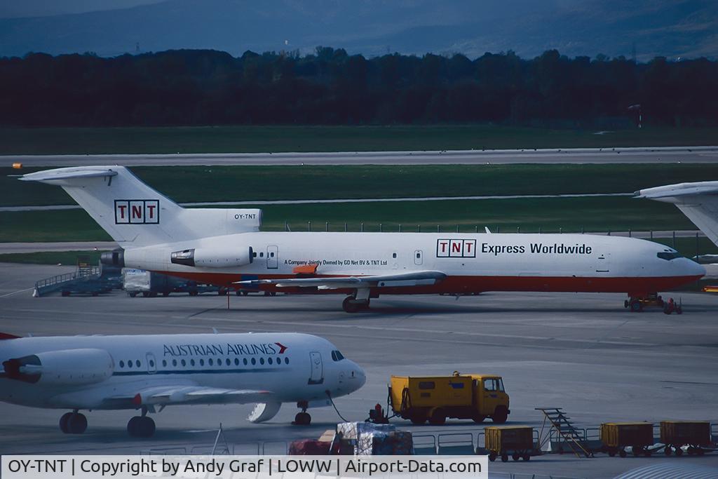 OY-TNT, 1973 Boeing 727-281F C/N 20725, TNT 727-200F