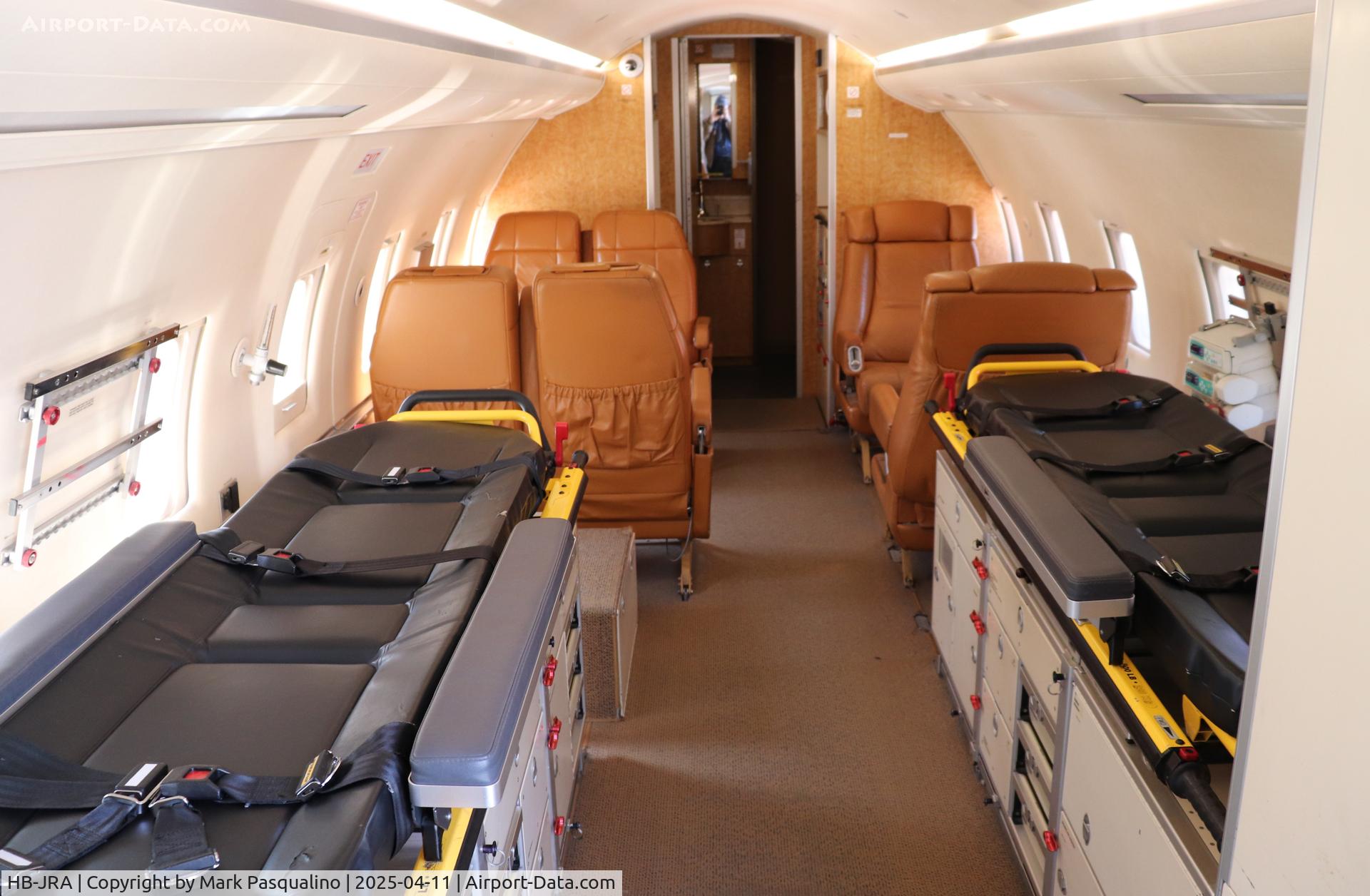 HB-JRA, 2002 Bombardier Challenger 604 (CL-600-2B16) C/N 5529, Challenger 604