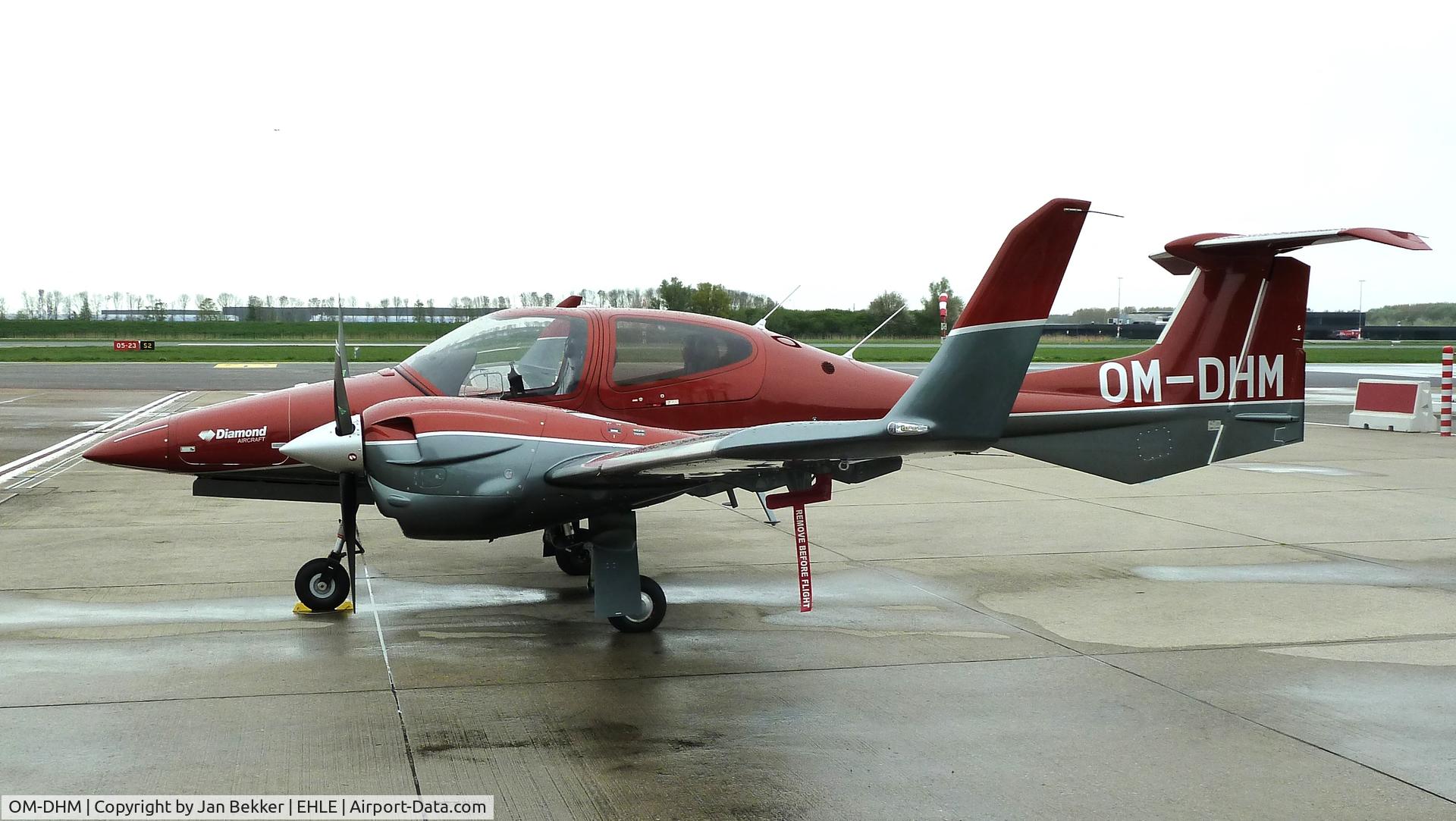 OM-DHM, Diamond DA-42-VI Twin Star Twin Star C/N 42.N569, Lelystad Airport
