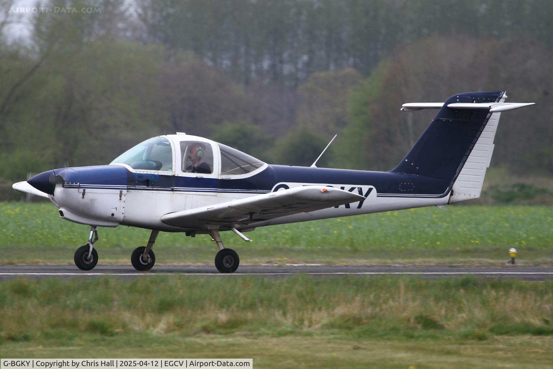 G-BGKY, 1978 Piper PA-38-112 Tomahawk Tomahawk C/N 38-78A0737, Vintage Piper fly in, Sleap