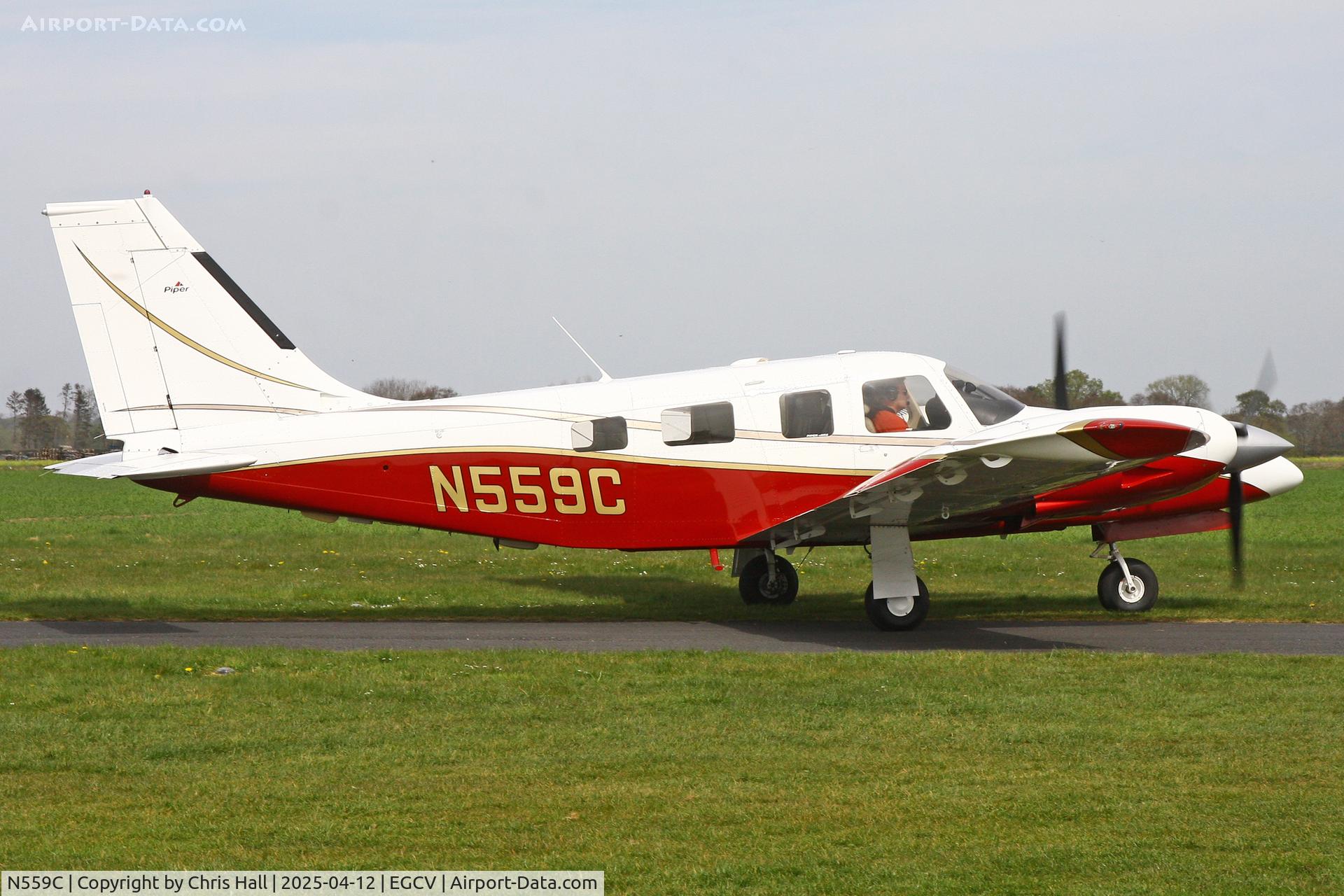 N559C, Piper PA-34-220T C/N 3449238, Vintage Piper fly in, Sleap