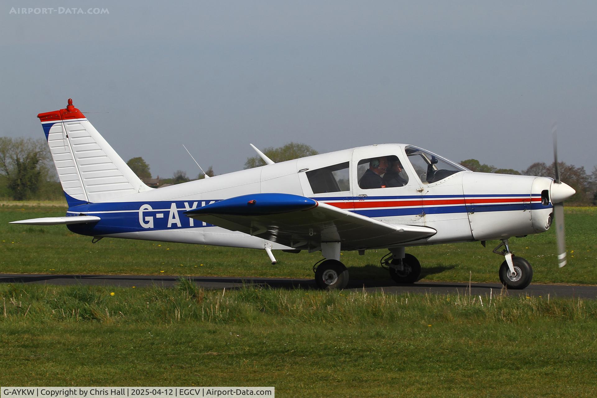 G-AYKW, 1970 Piper PA-28-140 Cherokee C/N 28-26931, Vintage Piper fly in, Sleap
