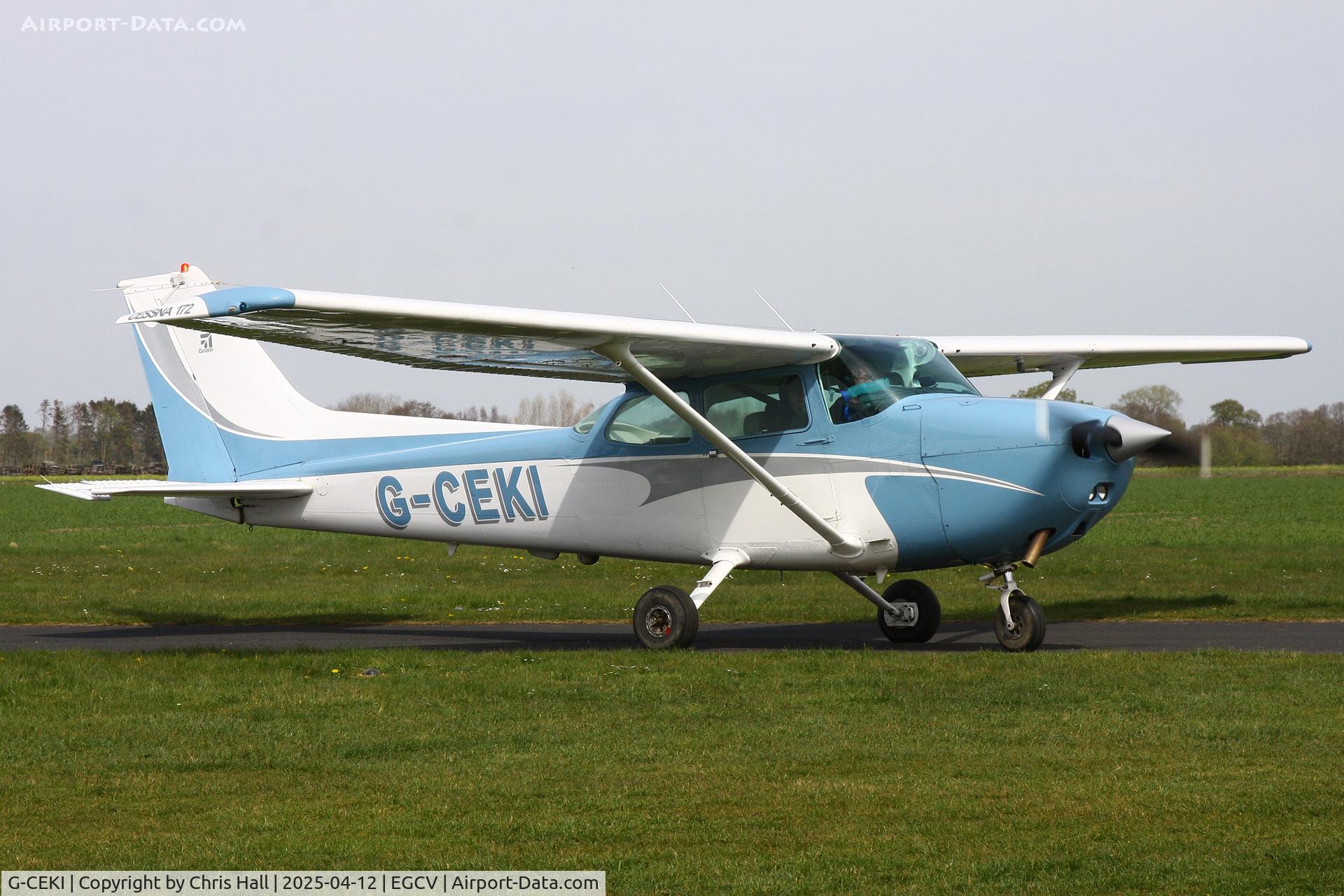 G-CEKI, 1981 Cessna 172P Skyhawk C/N 172-74356, Vintage Piper fly in, Sleap