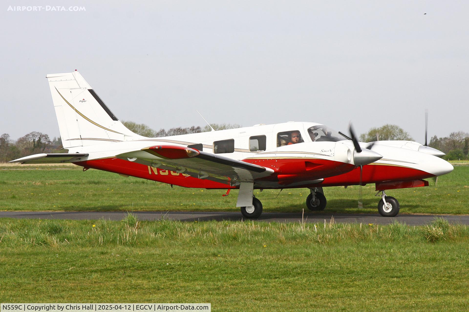 N559C, Piper PA-34-220T C/N 3449238, Vintage Piper fly in, Sleap