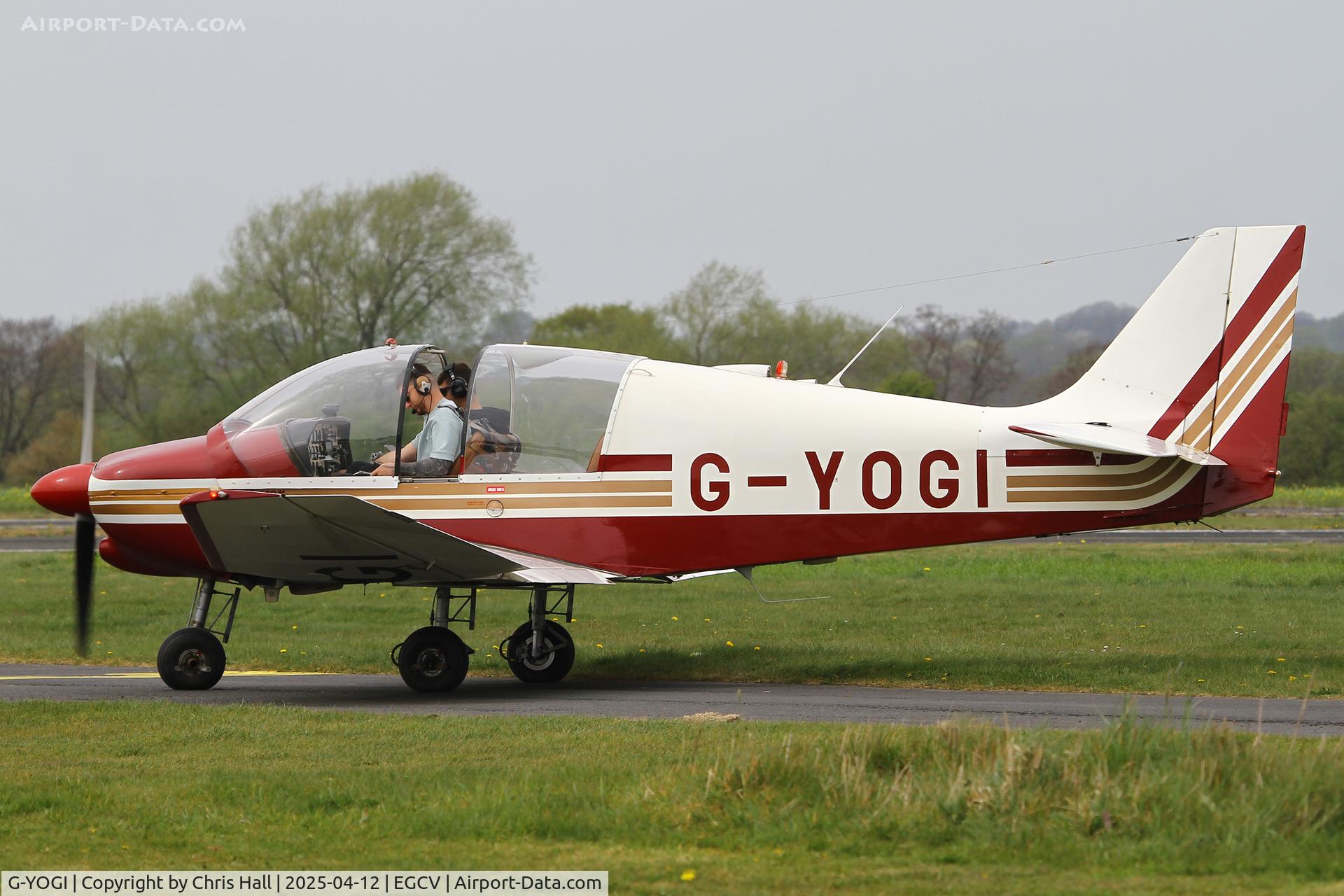 G-YOGI, 1975 Robin DR-400-140B Major C/N 1090, Vintage Piper fly in, Sleap