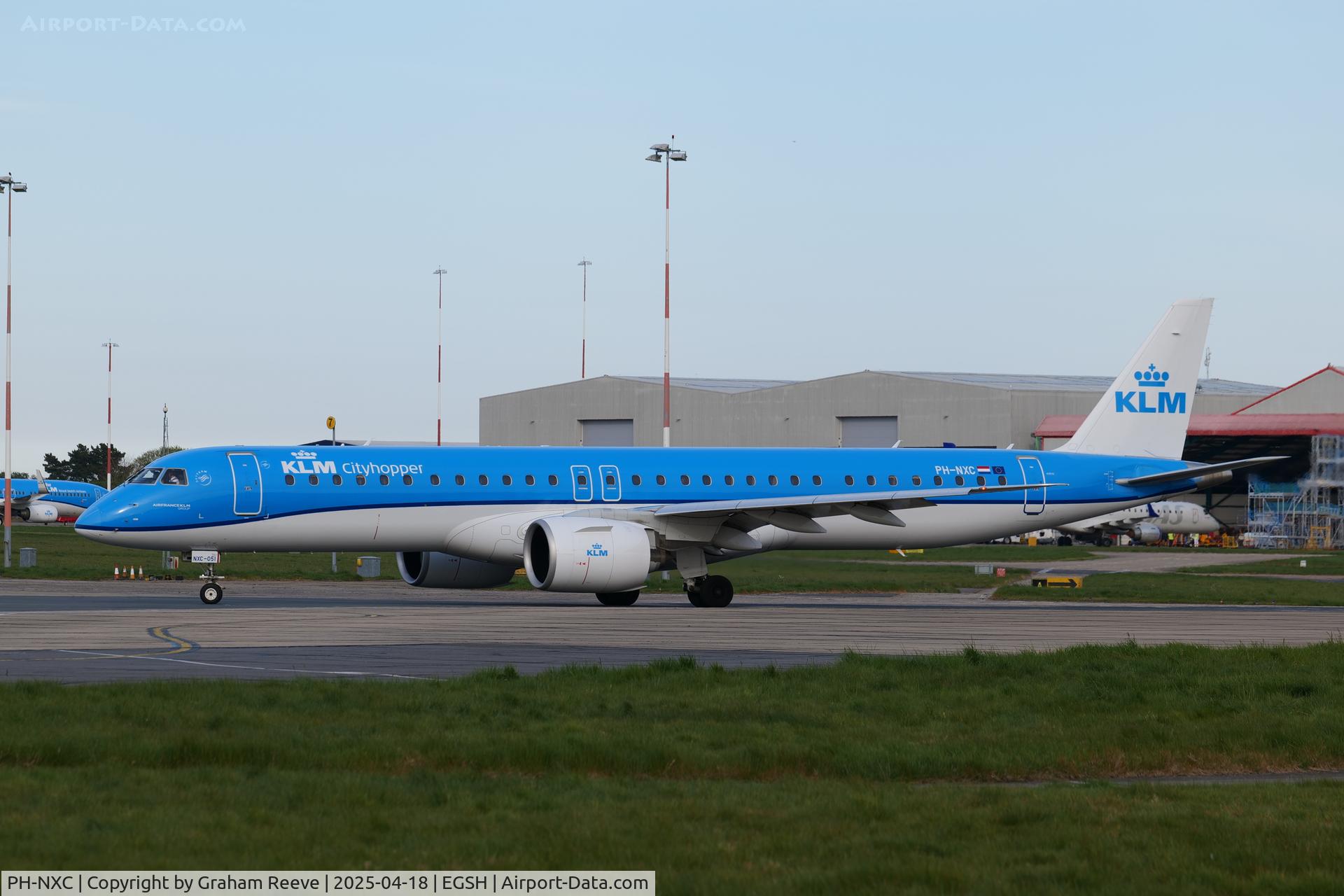 PH-NXC, 2021 Embraer E195-E2 (ERJ-190-400STD) C/N 19020051, Departing from Norwich.