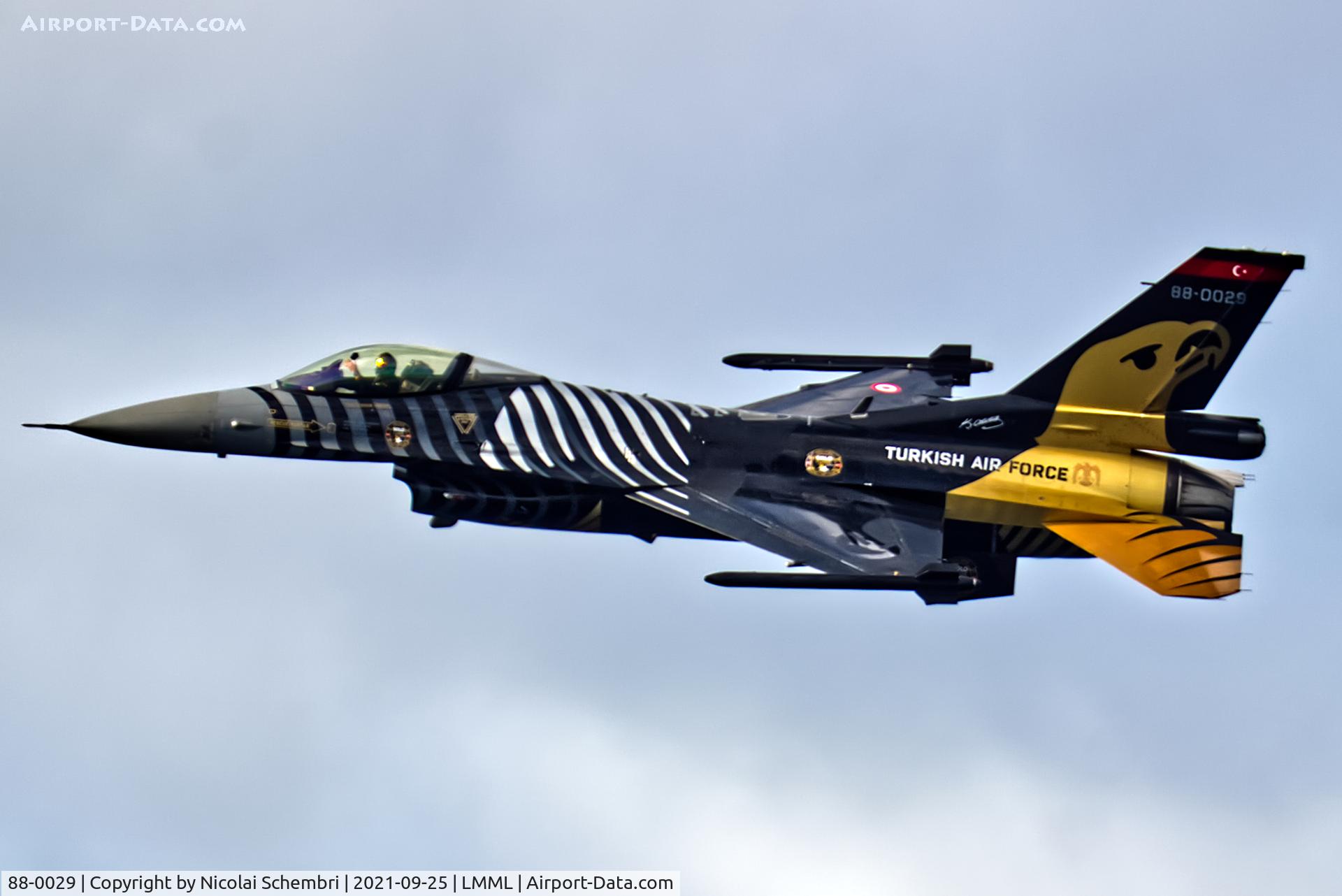 88-0029, TAI (Turkish Aerospace Industries) F-16C Fighting Falcon C/N 4R-31, Flying display at the Malta International Airshow 2021.