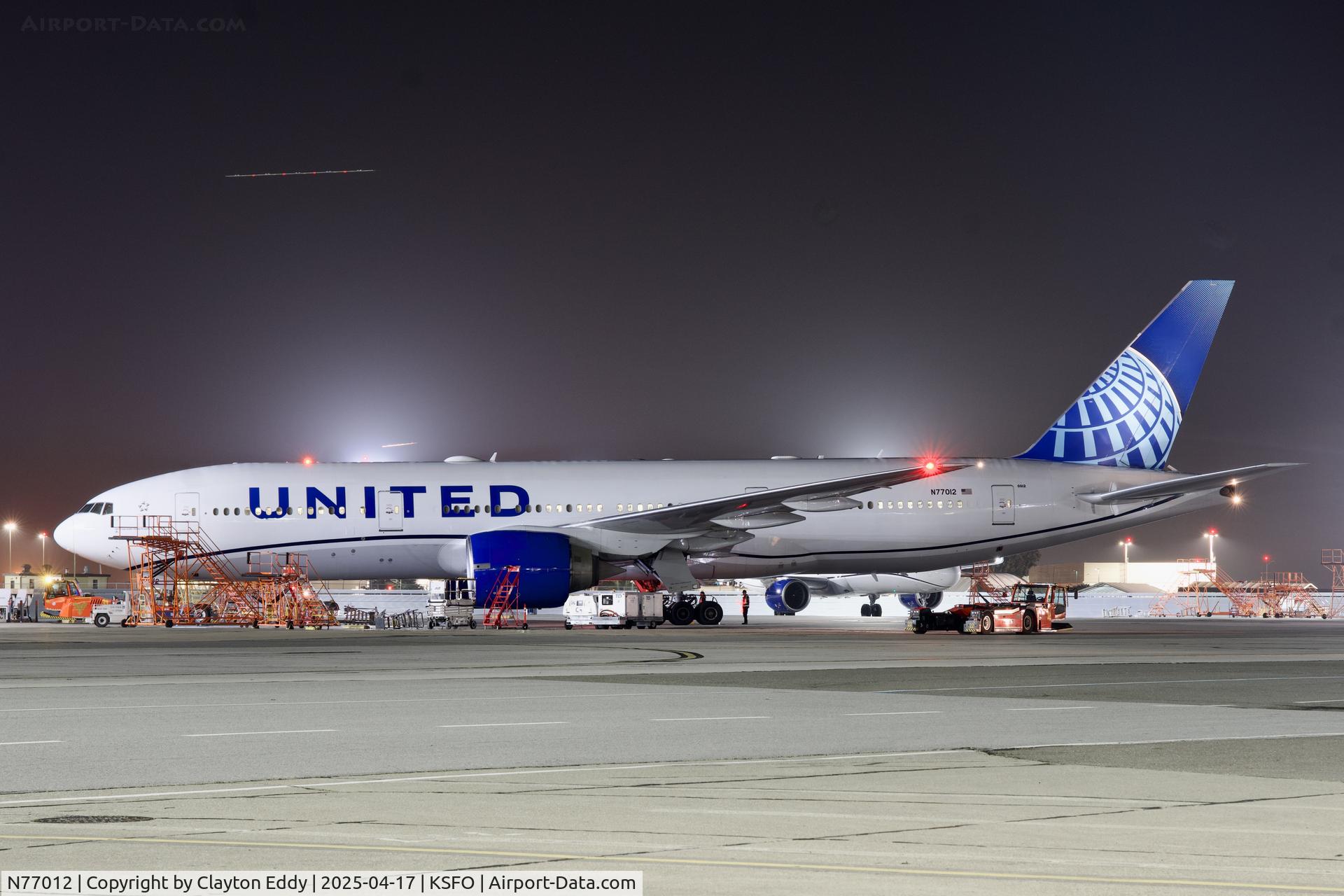 N77012, 1999 Boeing 777-224 C/N 29860, SFO 2025