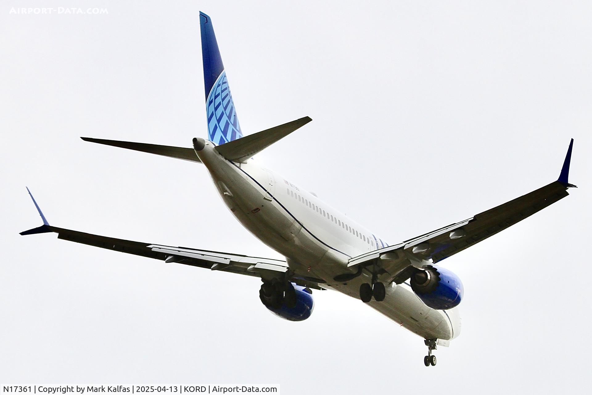 N17361, 2024 Boeing 737 MAX 8 C/N 67632, B38M United Airlines Boeing 737 MAX 8, N17361 on approach 10R KORD