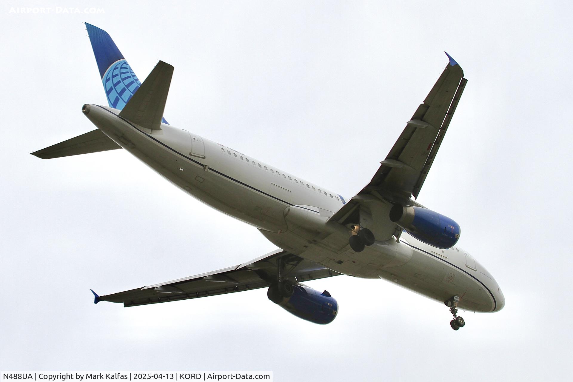 N488UA, 2001 Airbus A320-232 C/N 1680, A320 United Airlines Airbus A320-232 N488UA landing 10R KORD