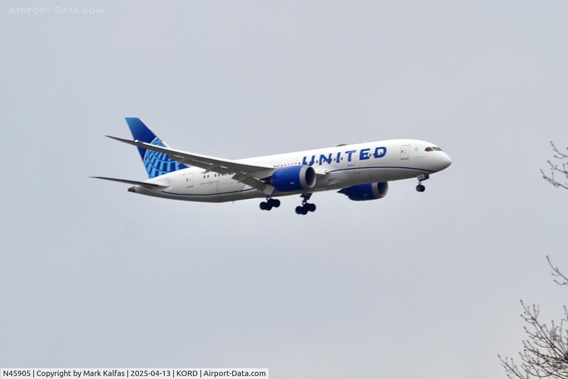 N45905, 2012 Boeing 787-8 Dreamliner Dreamliner C/N 34825, B788 United Airlines Boeing 787-8 N45905 arriving from DUB on 10C KORD