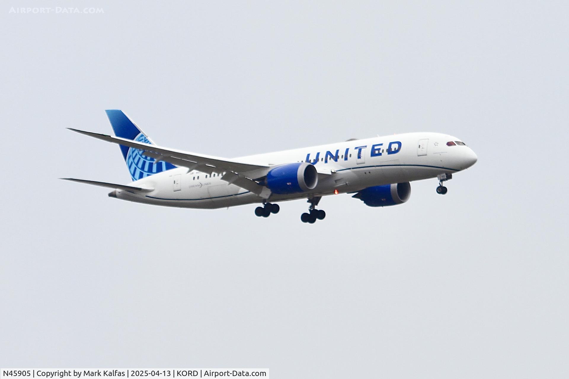 N45905, 2012 Boeing 787-8 Dreamliner Dreamliner C/N 34825, B788 United Airlines Boeing 787-8 N45905 arriving from DUB on 10C KORD