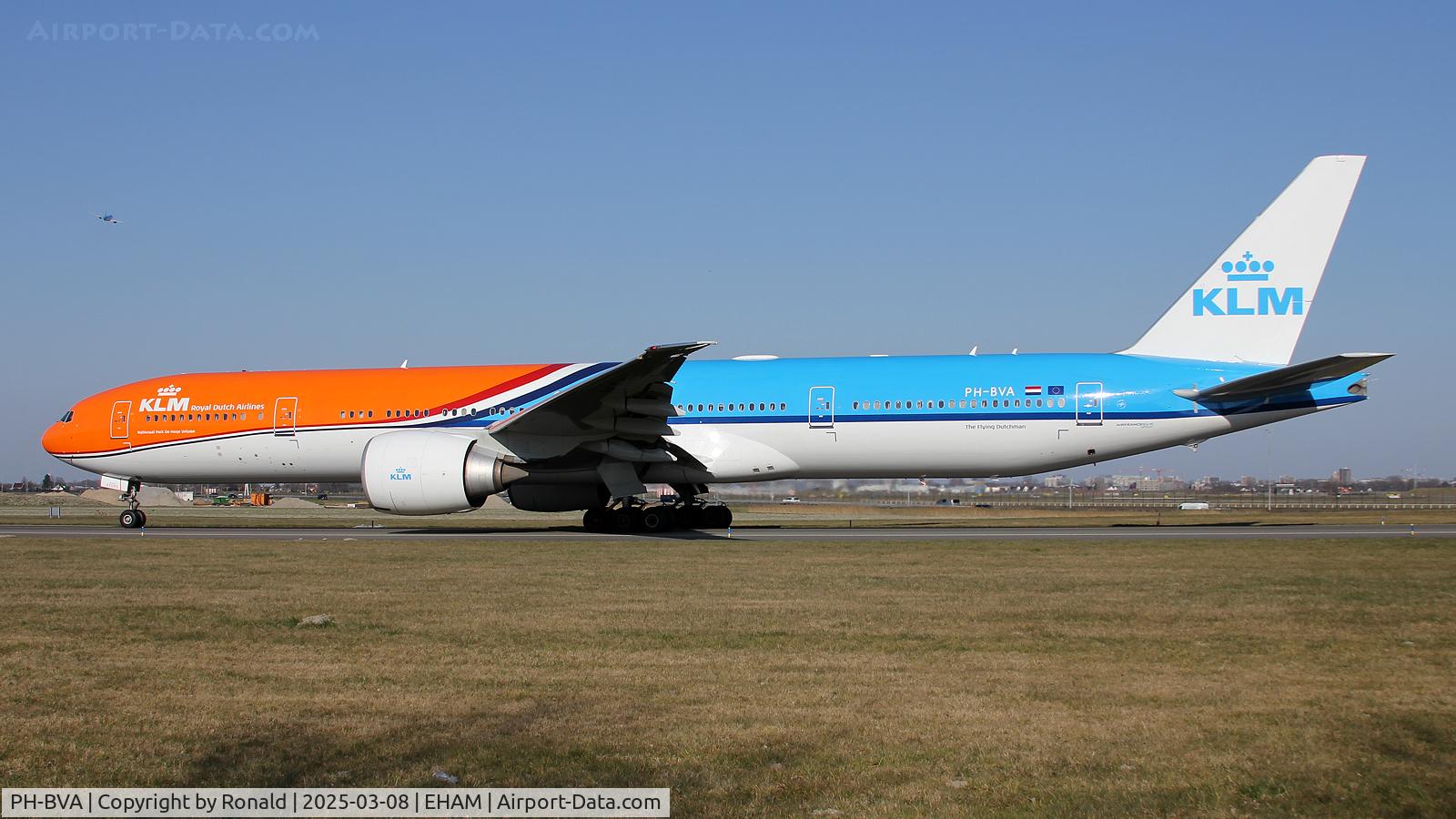 PH-BVA, 2008 Boeing 777-306/ER C/N 35671, at eham