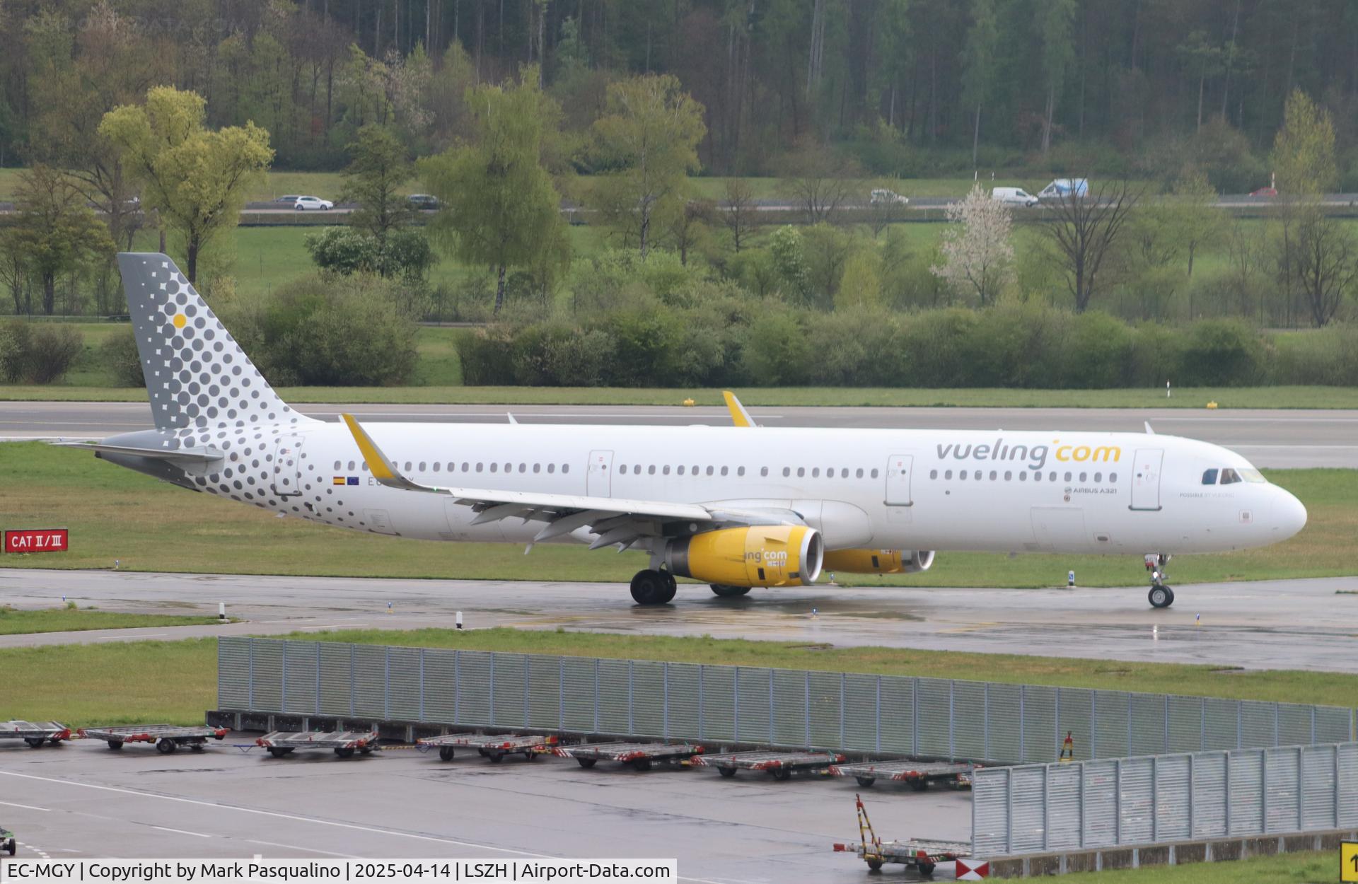 EC-MGY, 2015 Airbus A321-231 C/N 6638, Airbus A321-231