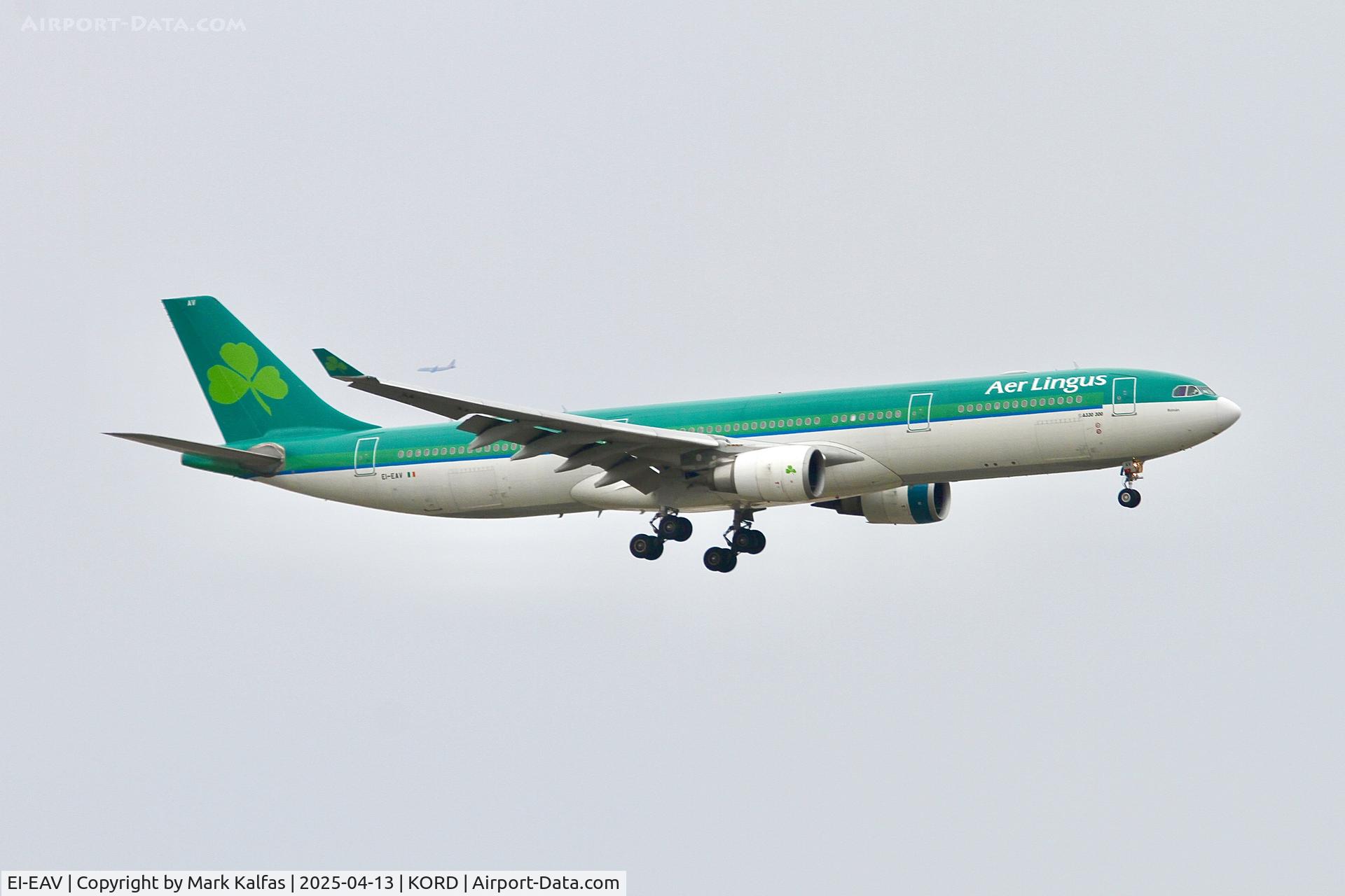 EI-EAV, 2009 Airbus A330-302 C/N 985, A333 Aer Lingus Airbus A330-302 EI-EAV 10C approach KORD