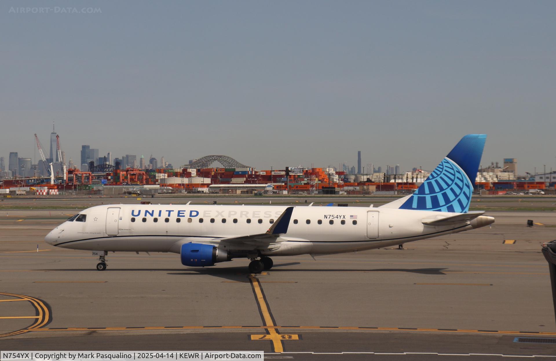 N754YX, 2022 Embraer 175LR (ERJ-170-200LR) C/N 17000926, ERJ-170-200LR
