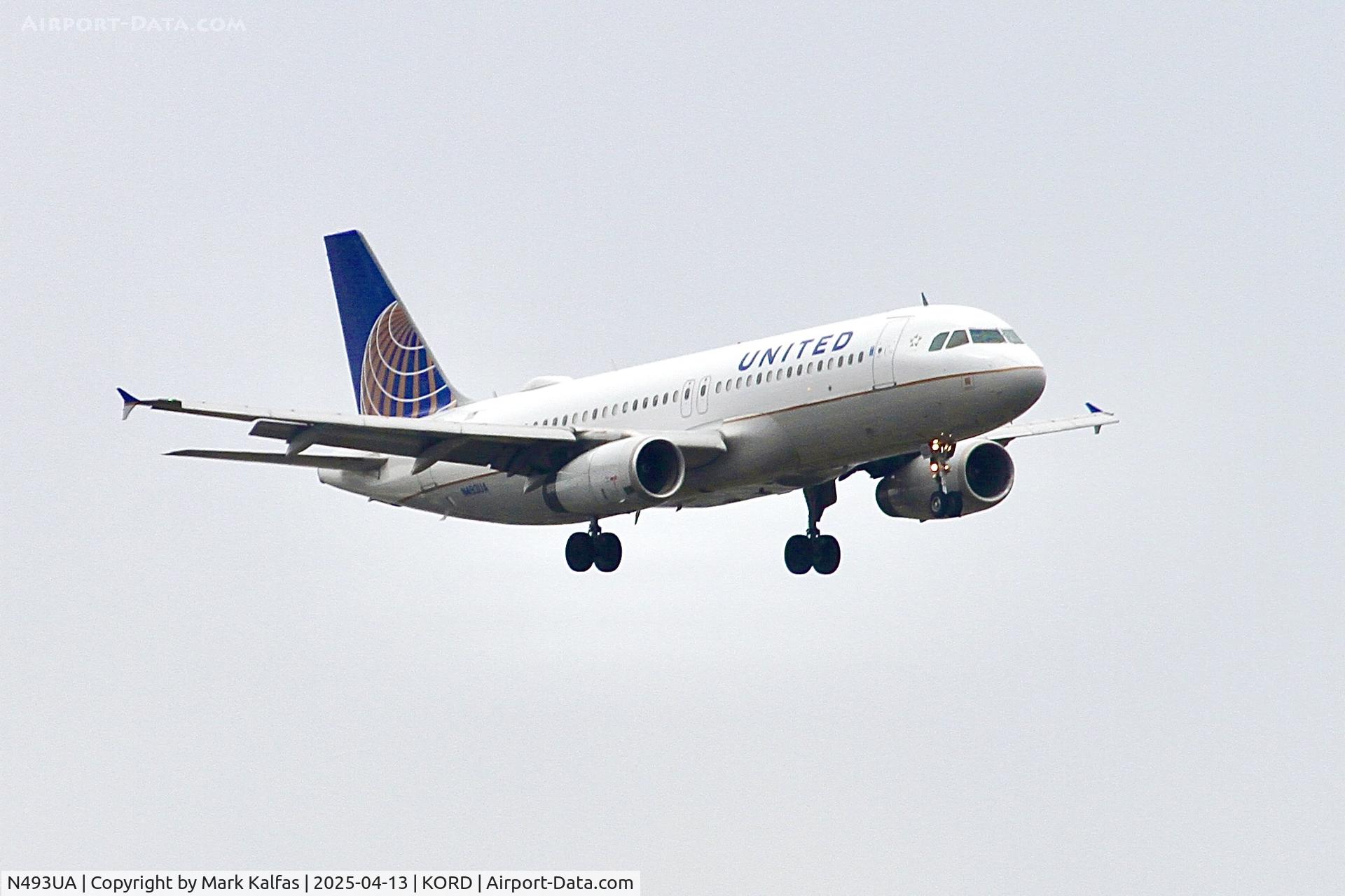 N493UA, 2002 Airbus A320-232 C/N 1821, A320 United Airlines Airbus A320-232 N493UA 10C approach KORD