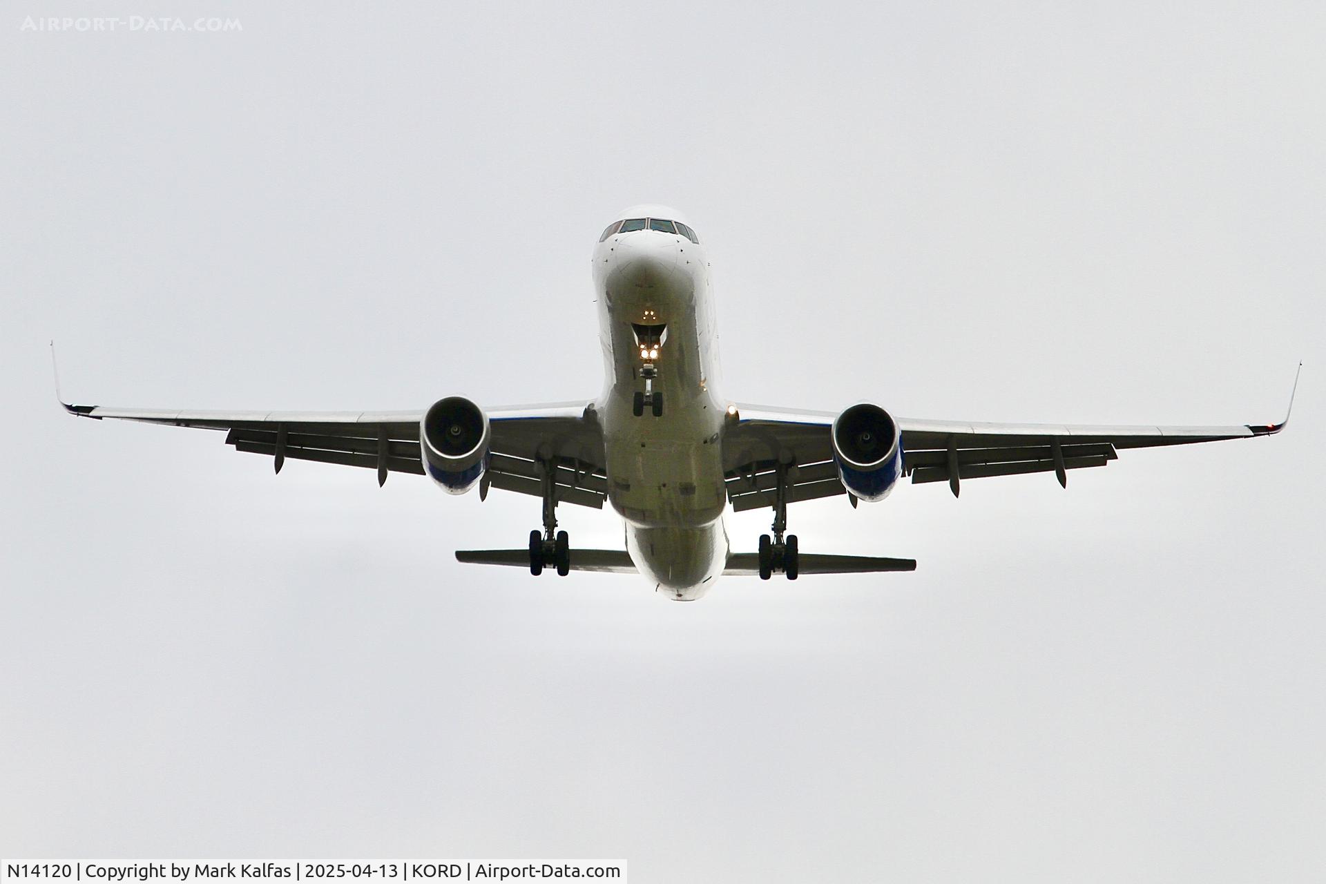 N14120, 1997 Boeing 757-224 C/N 27562, B752 United Airlines Boeing 757-224 N14120 arriving  from IAD on 10R KORD