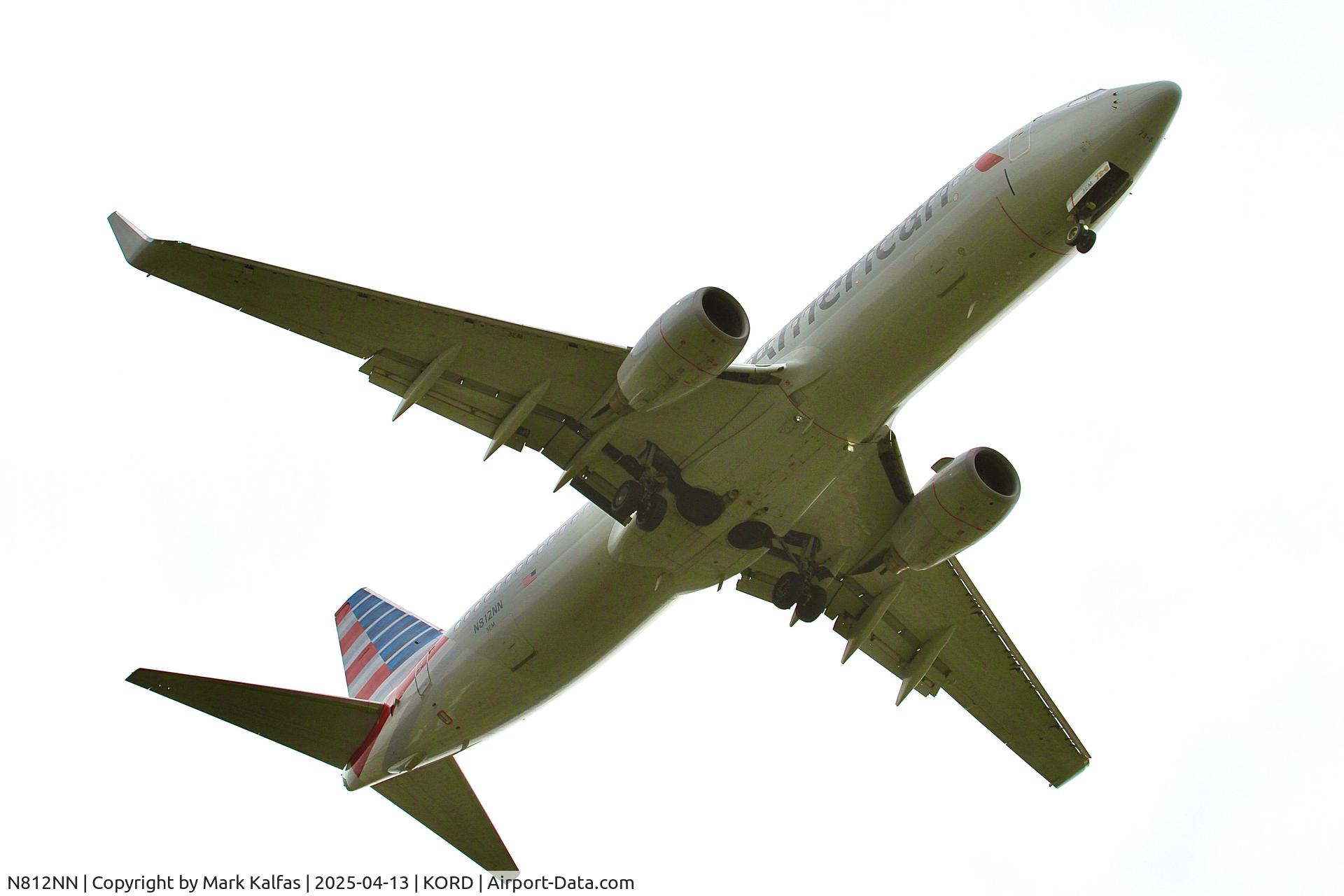 N812NN, 2009 Boeing 737-823 C/N 33520, B738 American Airlines  Boeing 737-823, on a second attempt N812NN 10R approach KORD