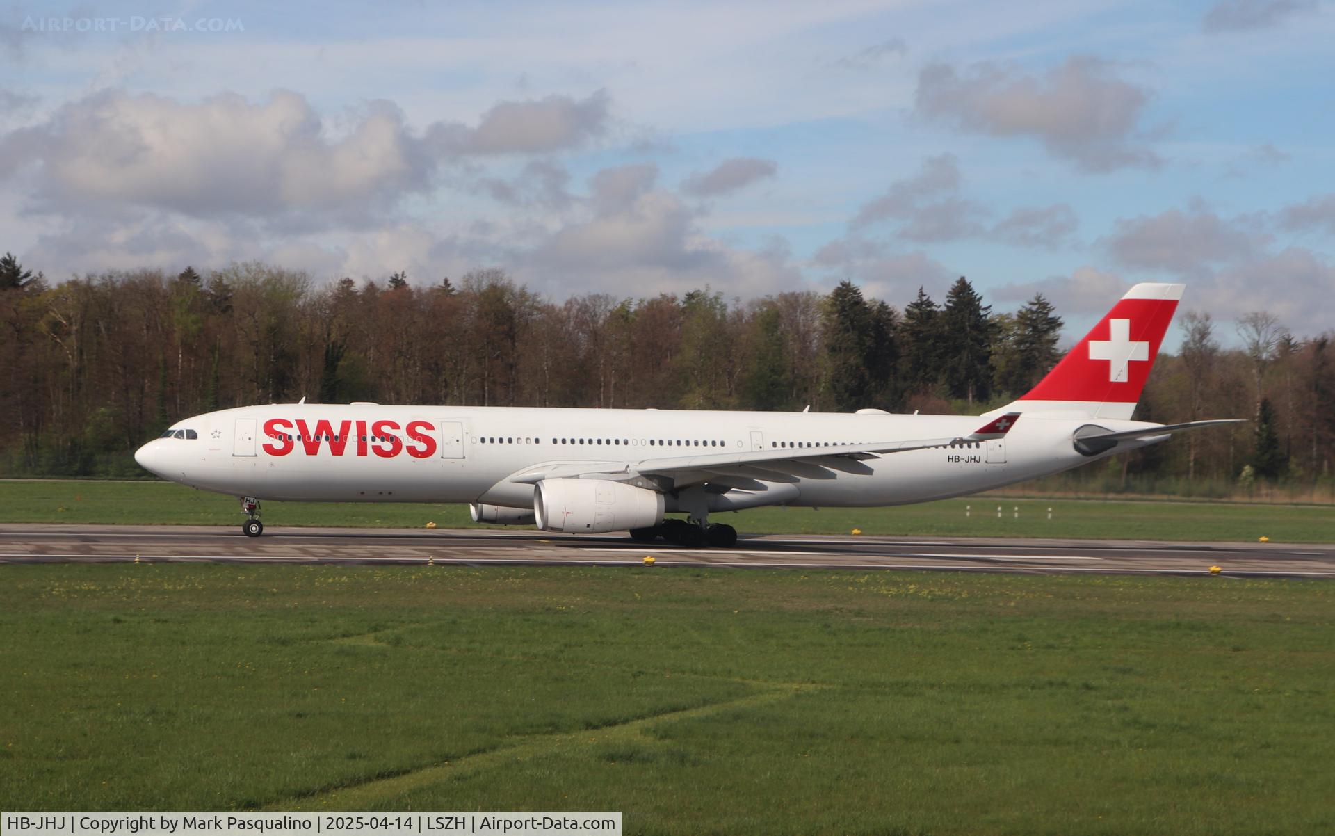 HB-JHJ, 2010 Airbus A330-343X C/N 1188, Airbus A330-343X