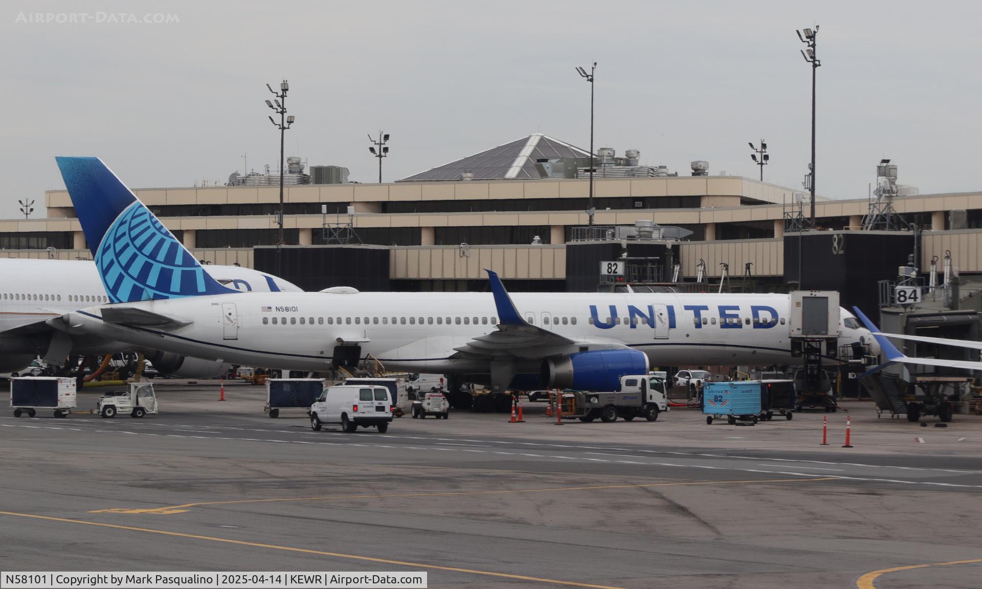 N58101, 1994 Boeing 757-224 C/N 27291, Boeing 757-224